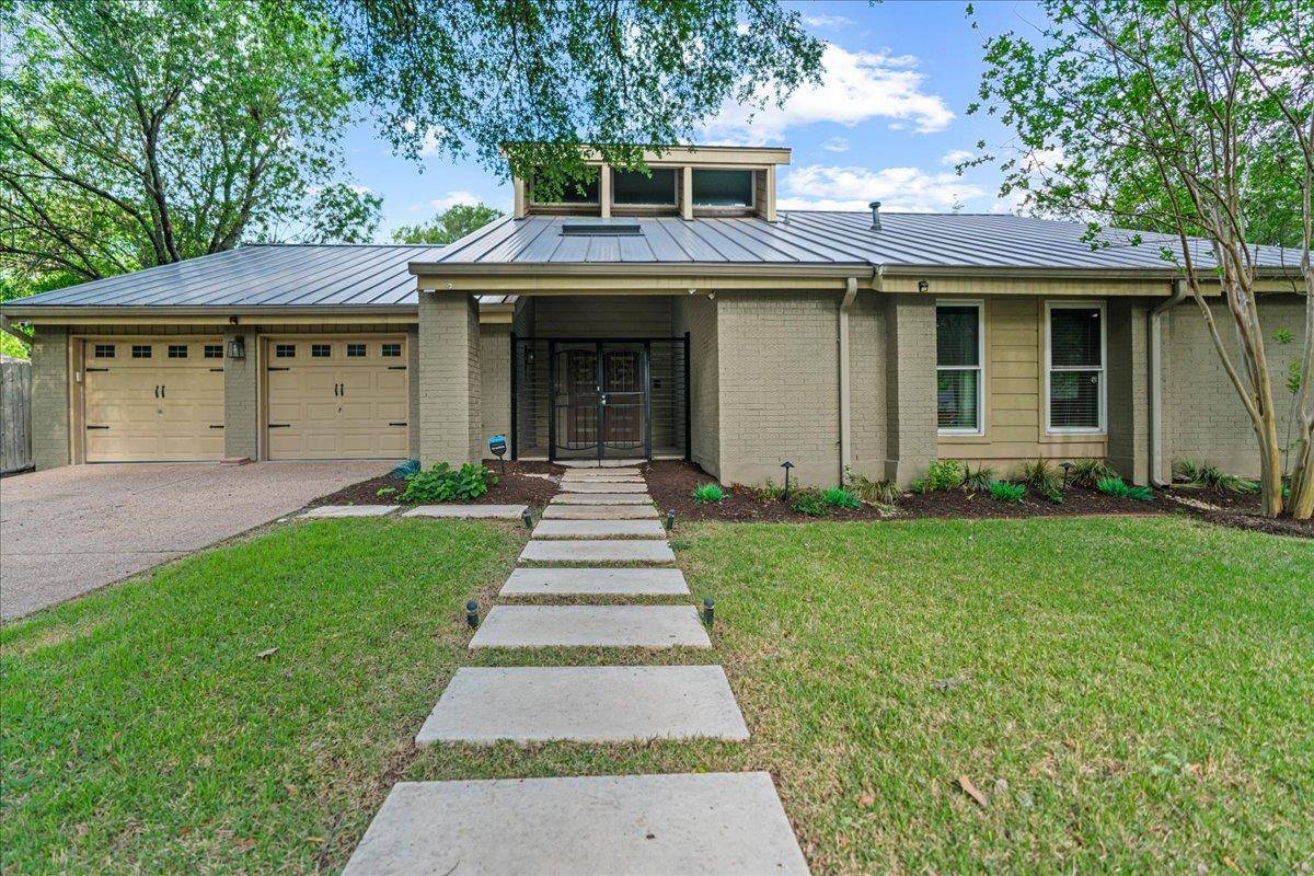 10408 Pinehurst DR, Austin, TX 78747