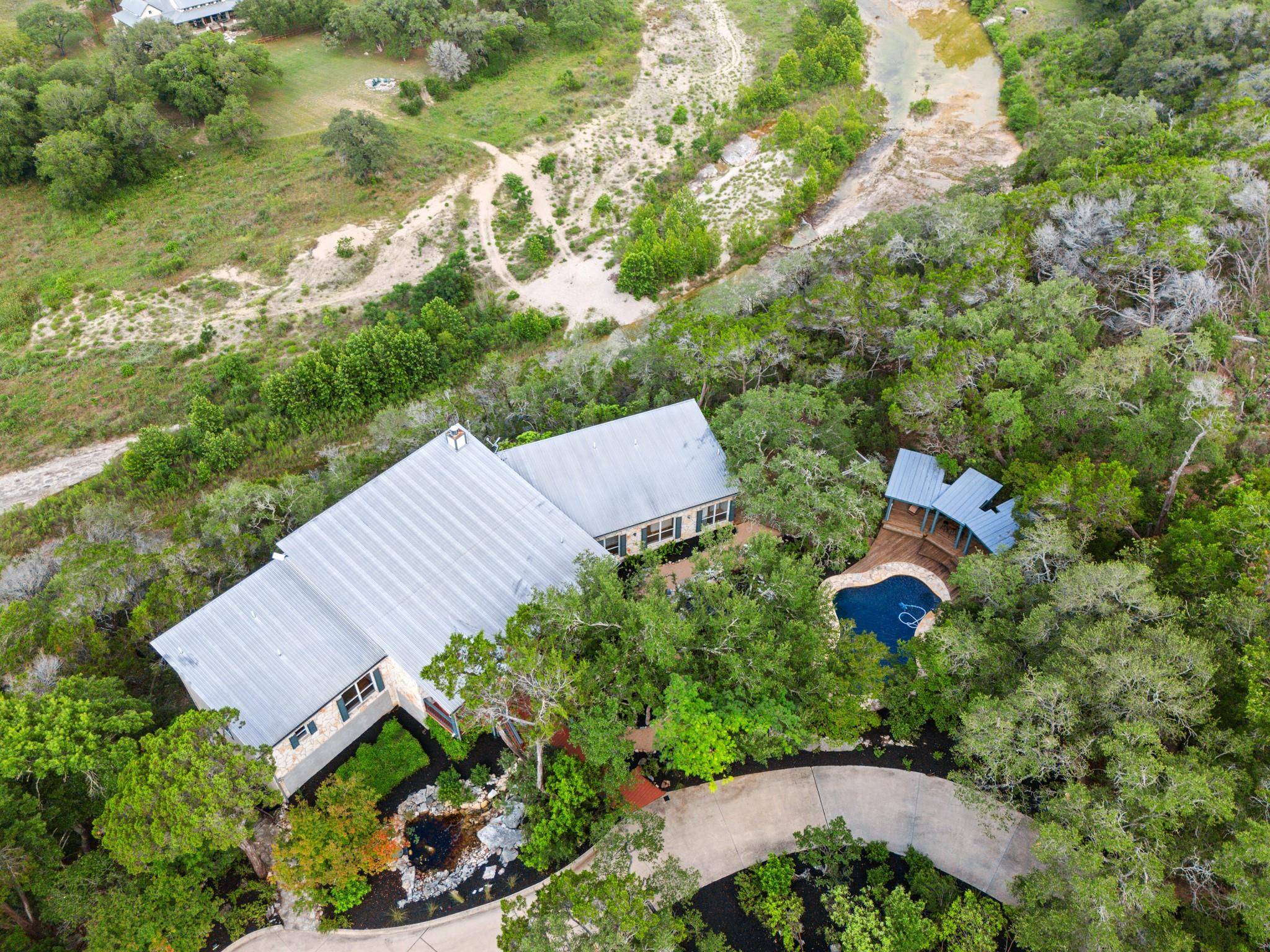 650 Bluffview DR, Wimberley, TX 78676