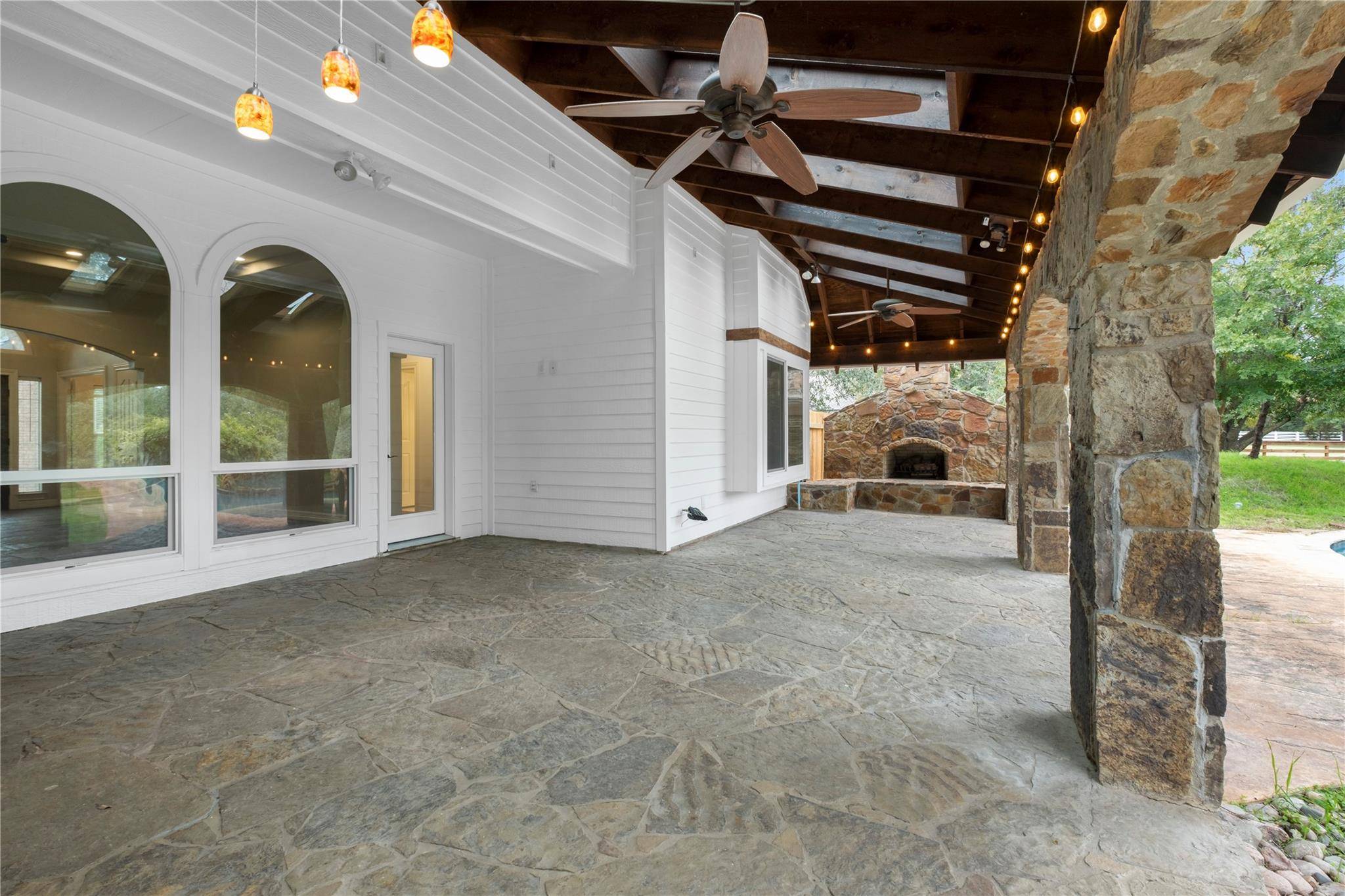 245 Four T Ranch RD, Georgetown, TX 78633