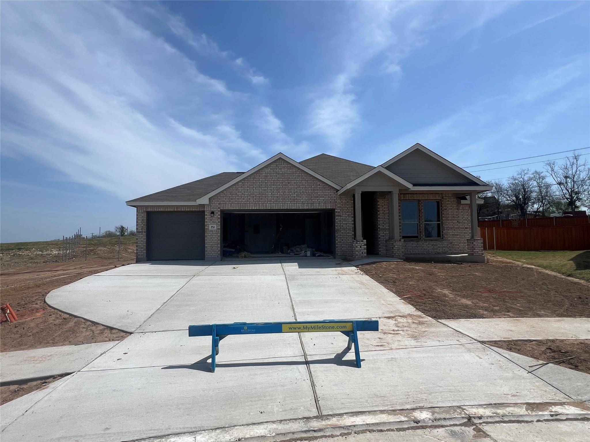 251 Dogvane CIR, Kyle, TX 78640