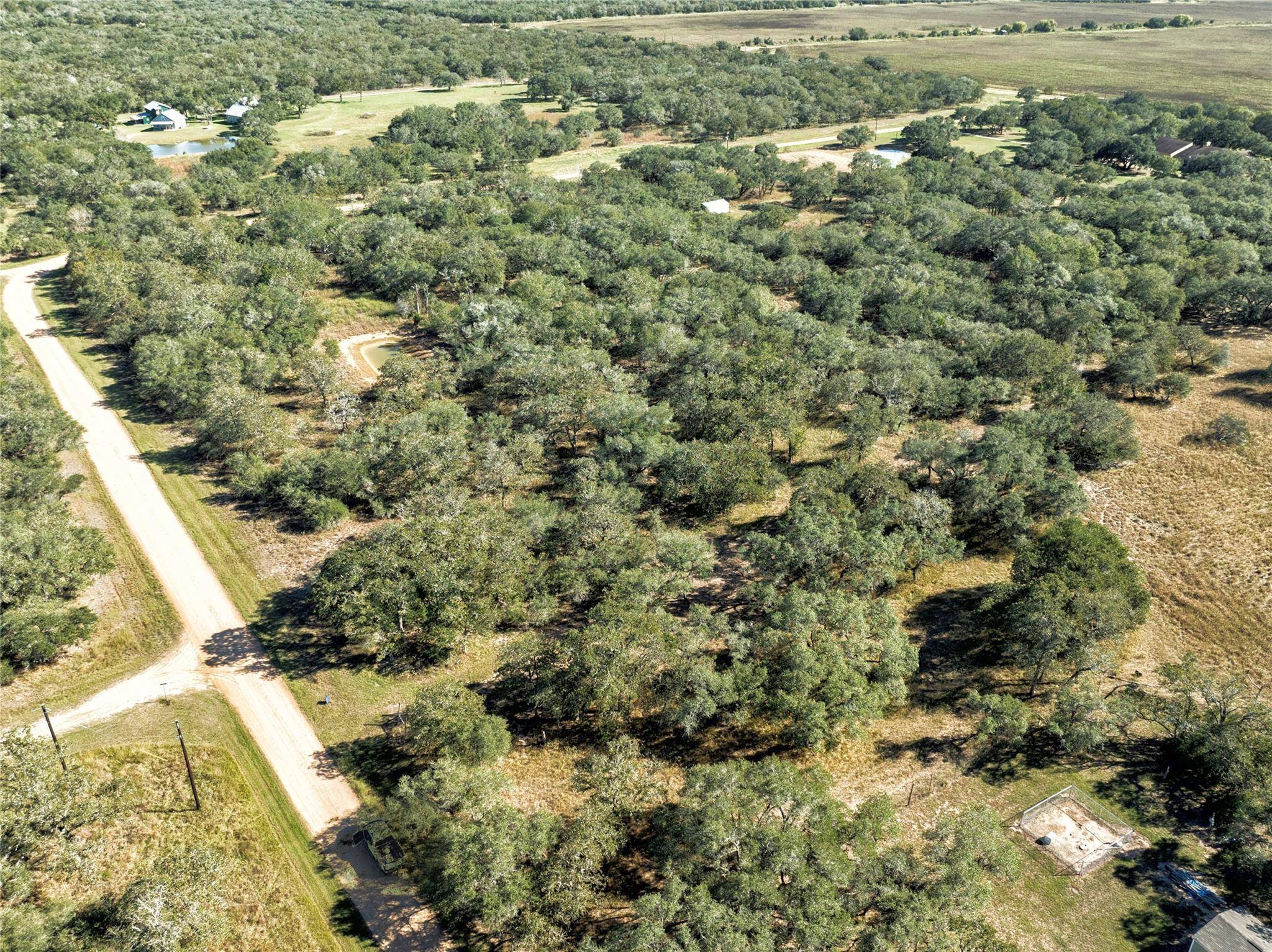 143 Private Rd 1065, Hallettsville, TX 77964