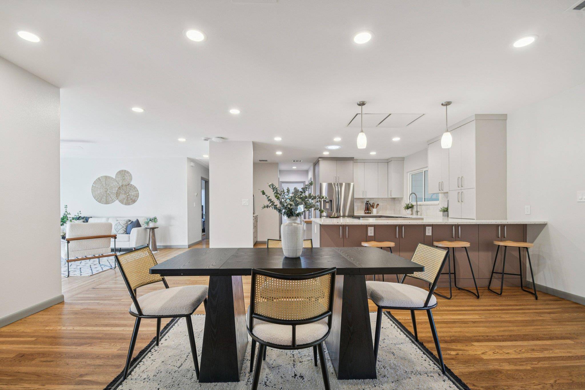 809 E 38th ST, Austin, TX 78705