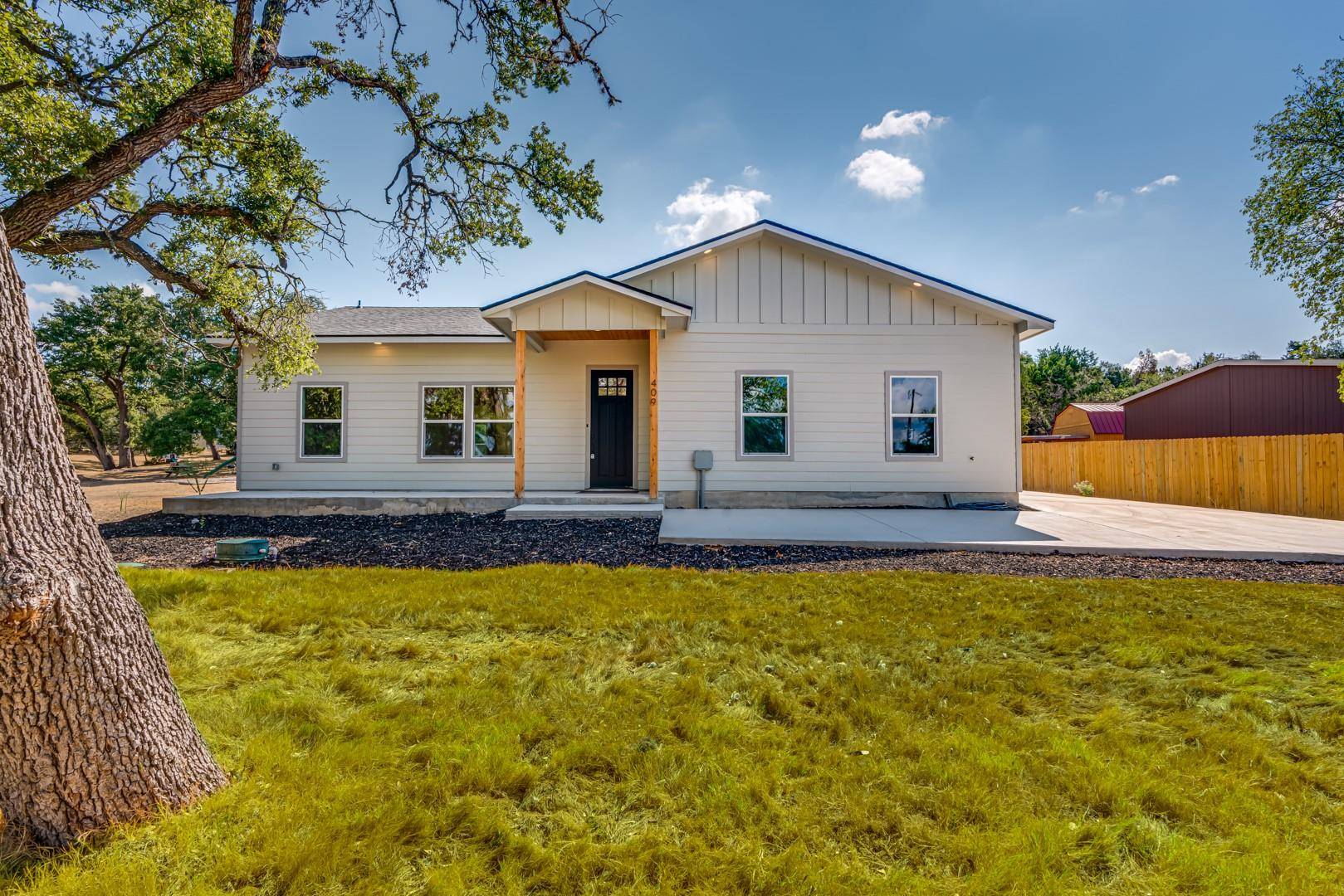 409 Buck Run PASS, Canyon Lake, TX 78133
