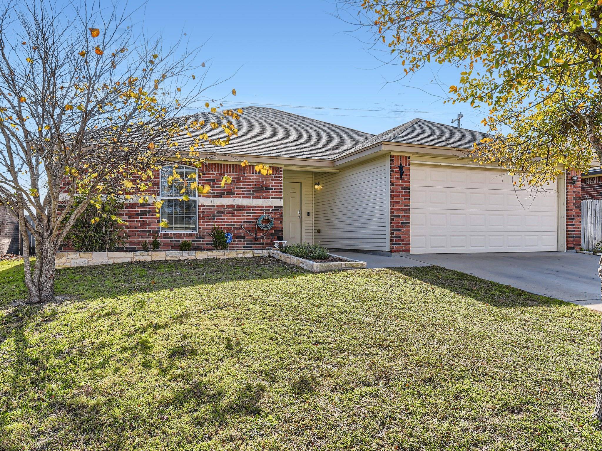236 Amber LN, Jarrell, TX 76537