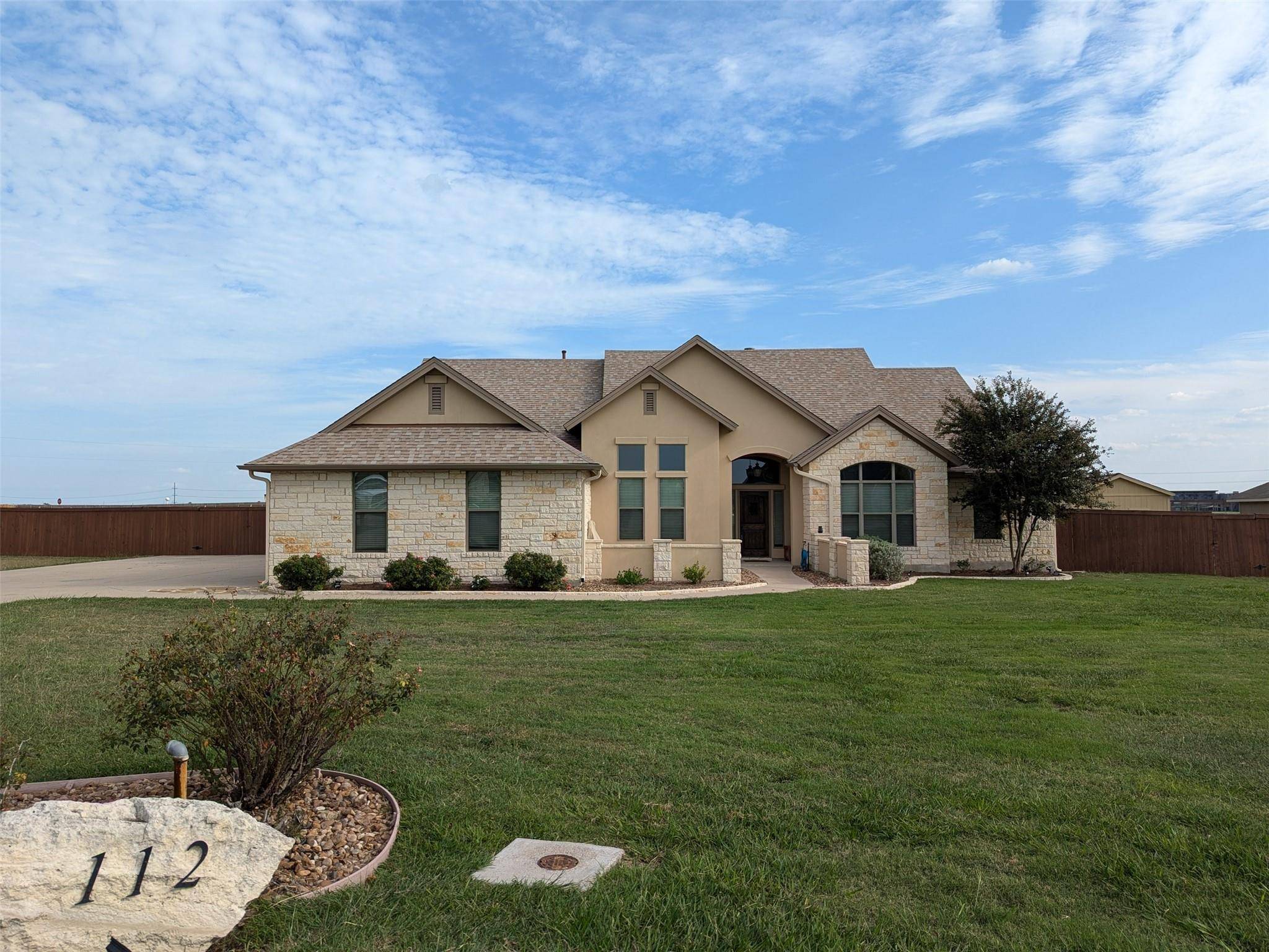 112 E Doucet CV, Hutto, TX 78634