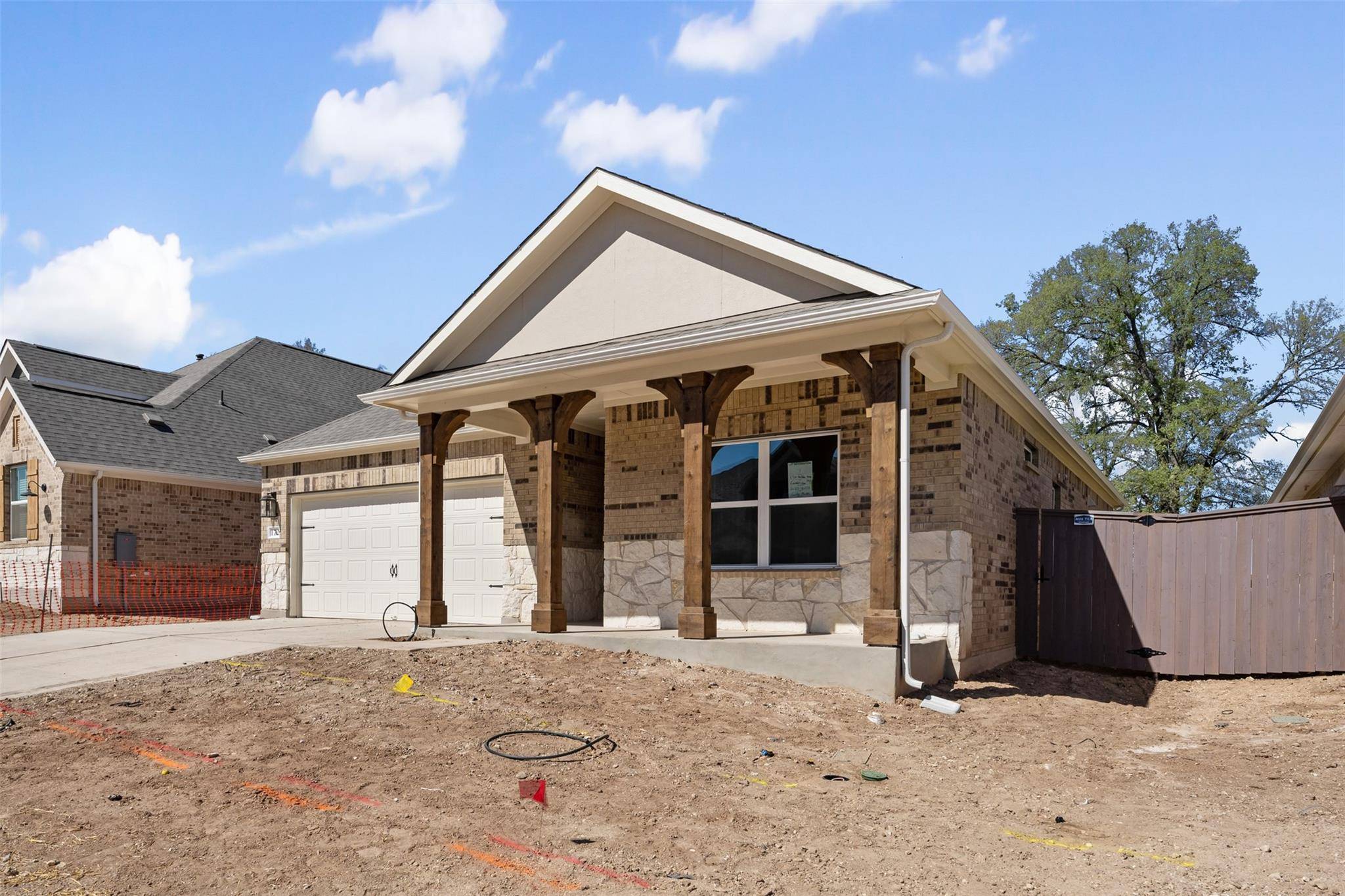 170 Golden Gate LN, Kyle, TX 78640