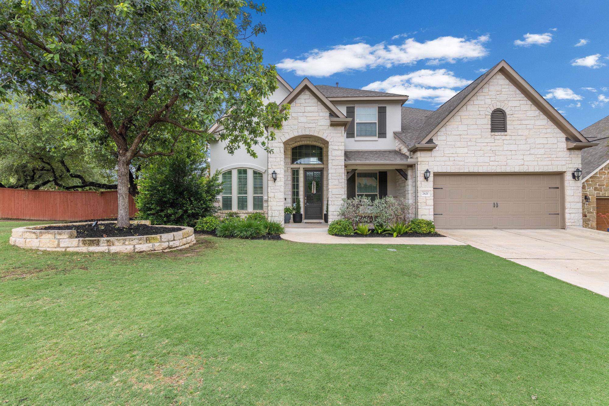 2621 Champions Corner DR, Leander, TX 78641