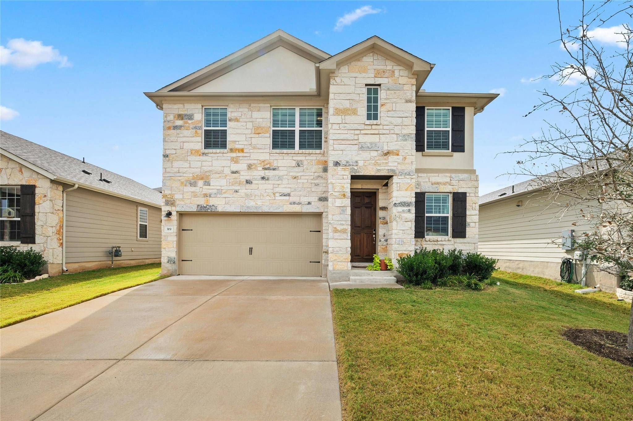 319 Victoria Peak LOOP, Dripping Springs, TX 78620