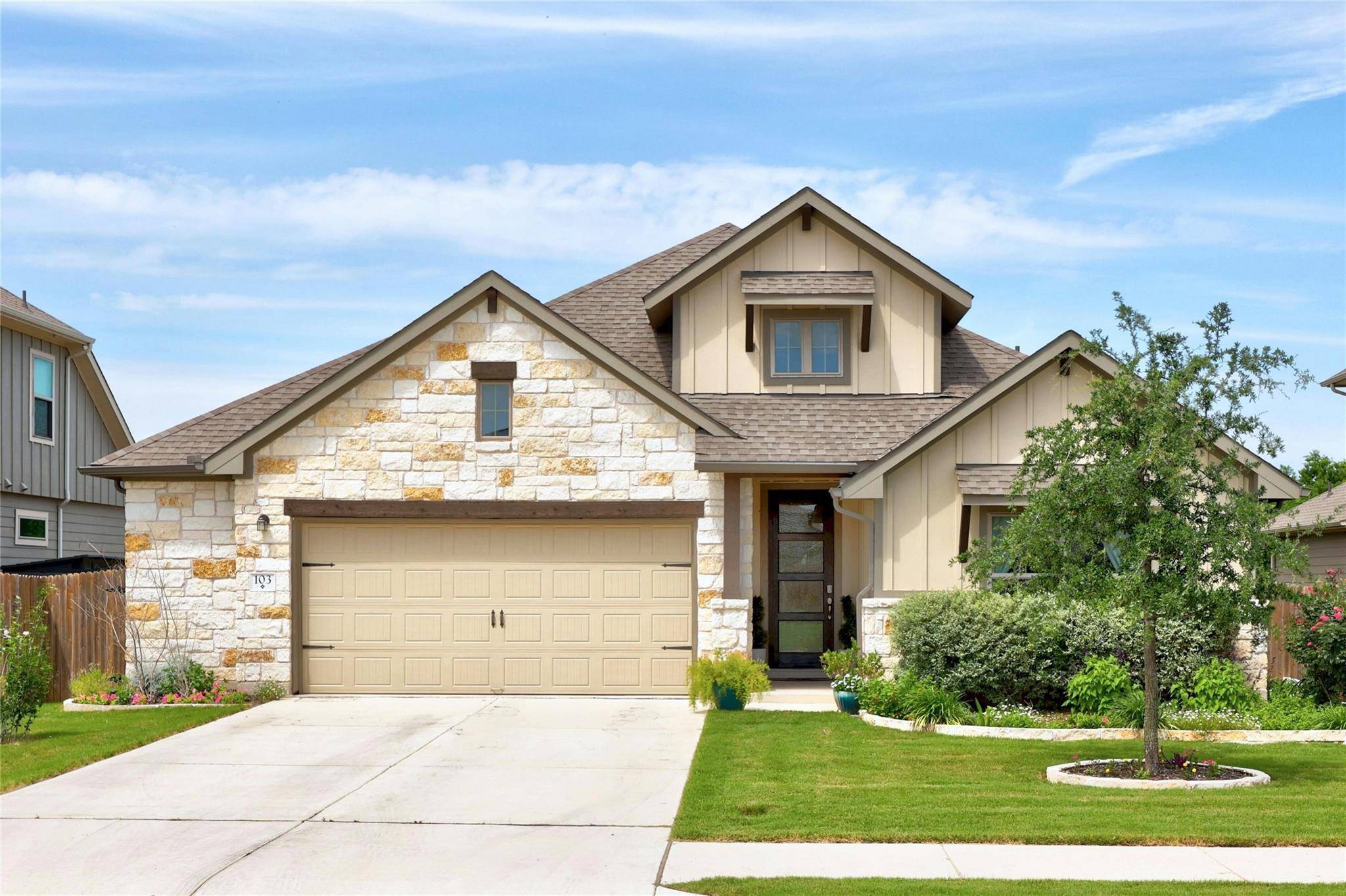103 Brookside ST, Hutto, TX 78634