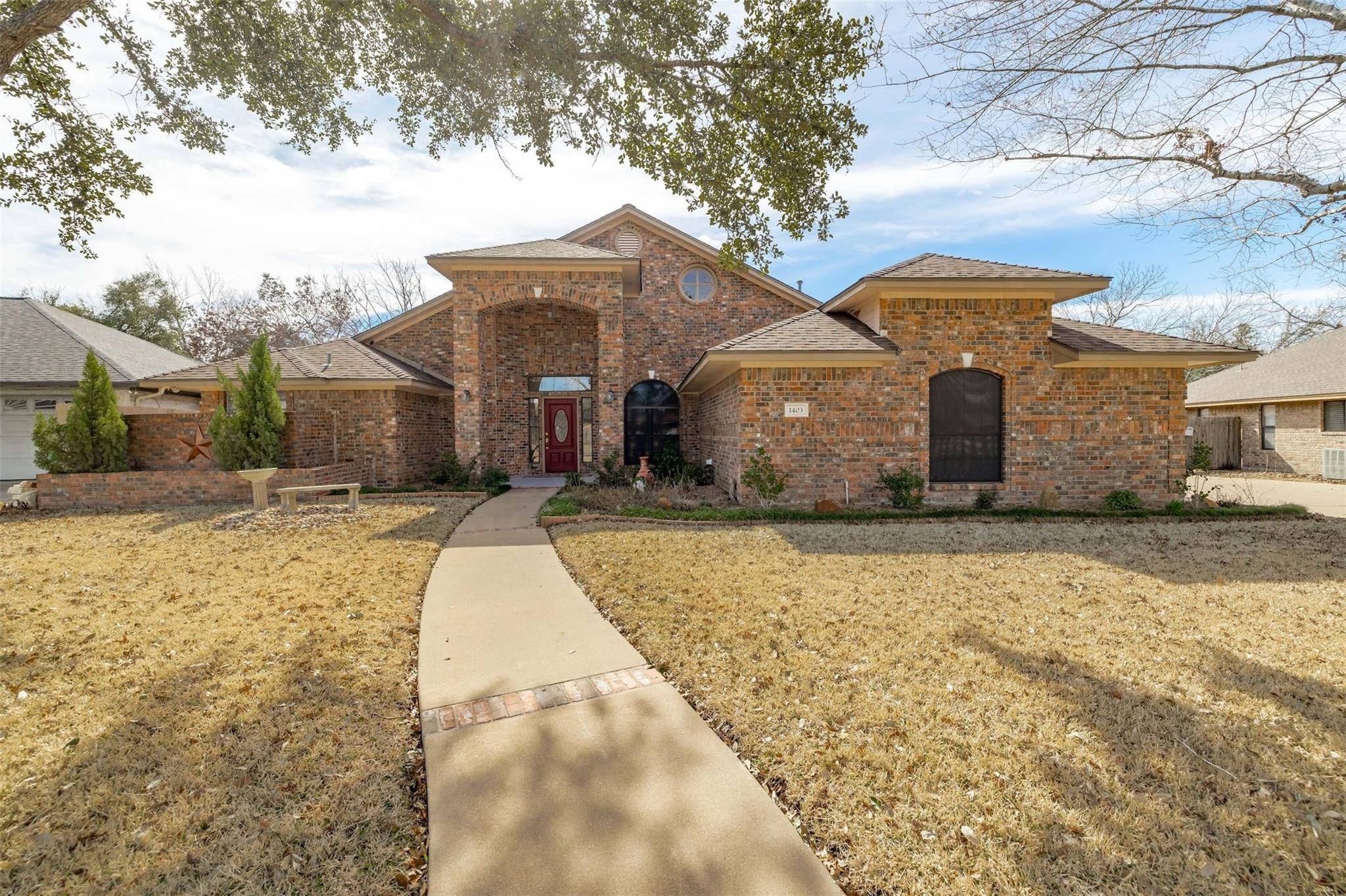1403 Willow Brook TRL, Taylor, TX 76574