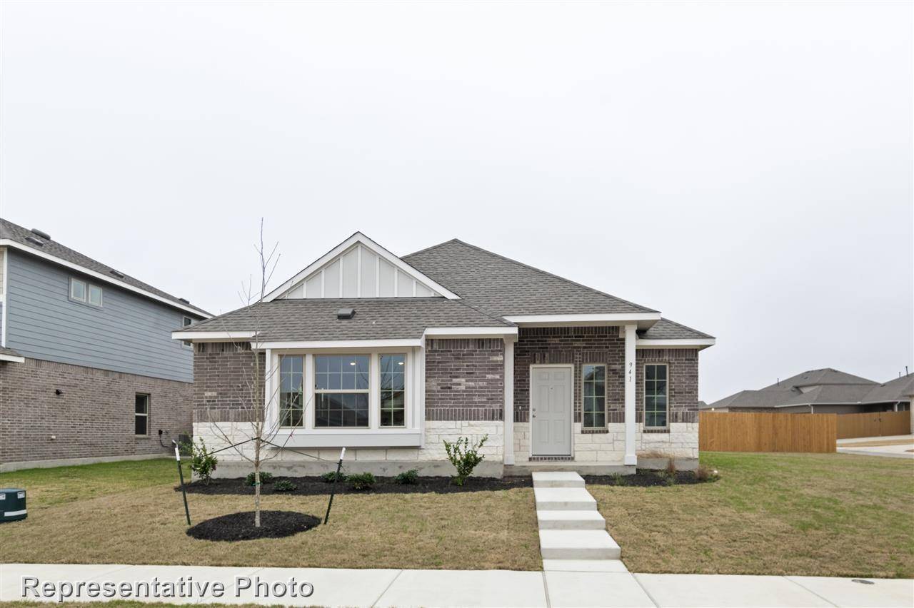 941 Paddock LN, Georgetown, TX 78626