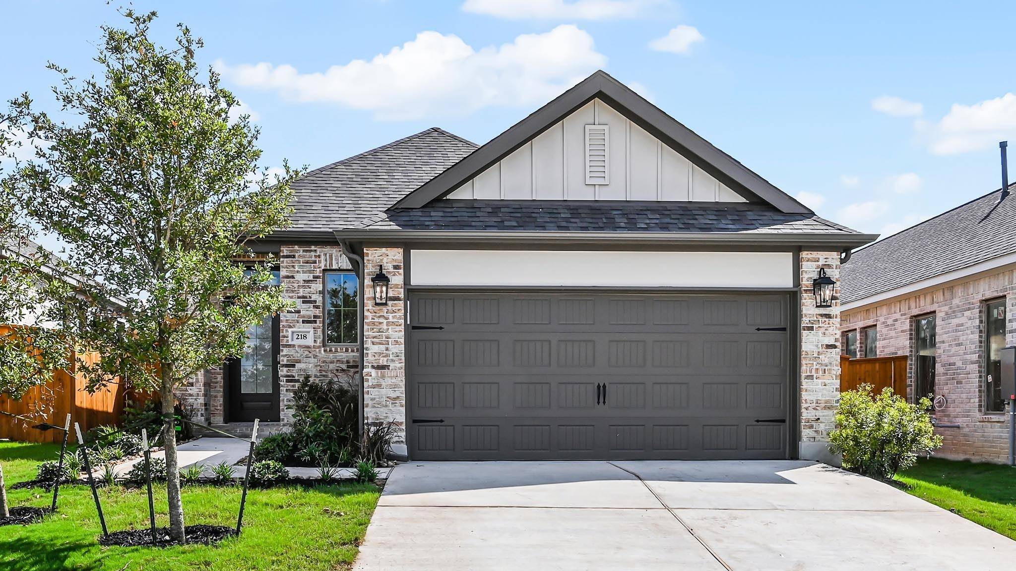 218 Reef Band DR, Kyle, TX 78640