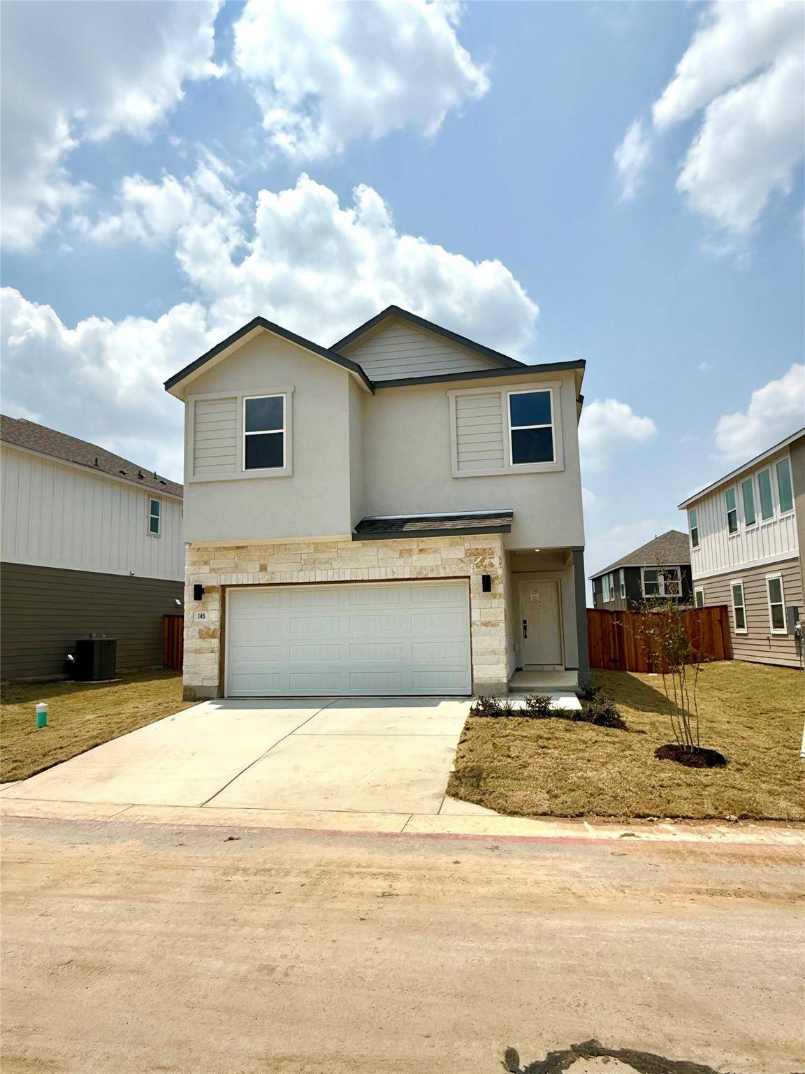 146 Kislingbury LN, Kyle, TX 78640