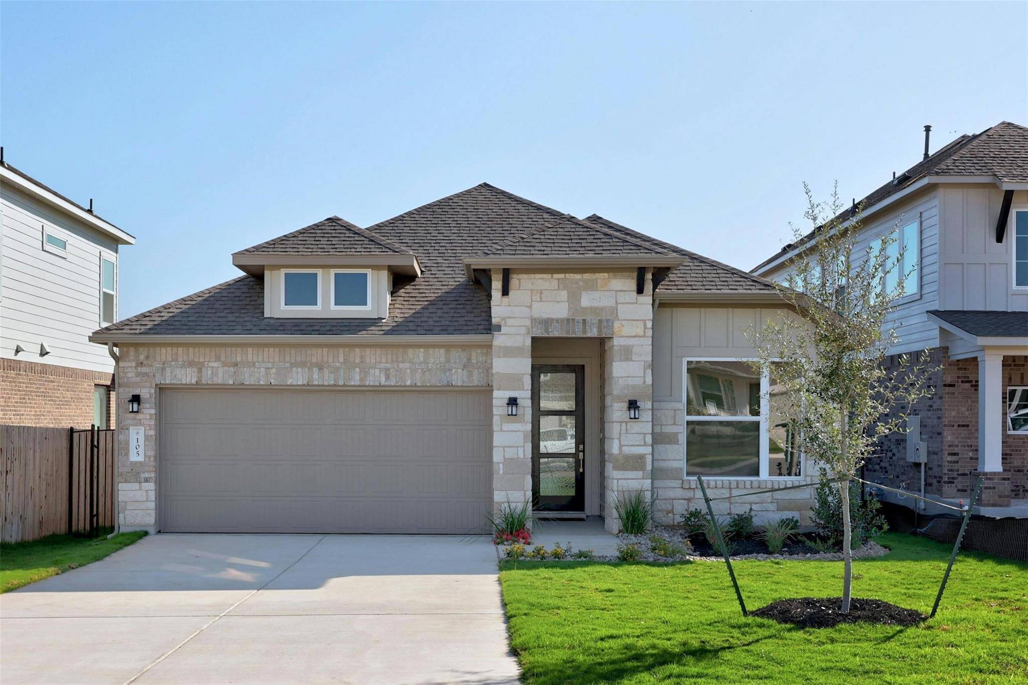 105 Barnes CT, Liberty Hill, TX 78642