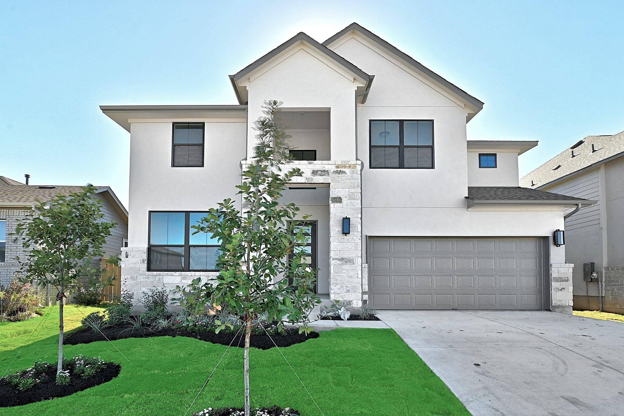 135 Pinyon Pine DR, Bastrop, TX 78602