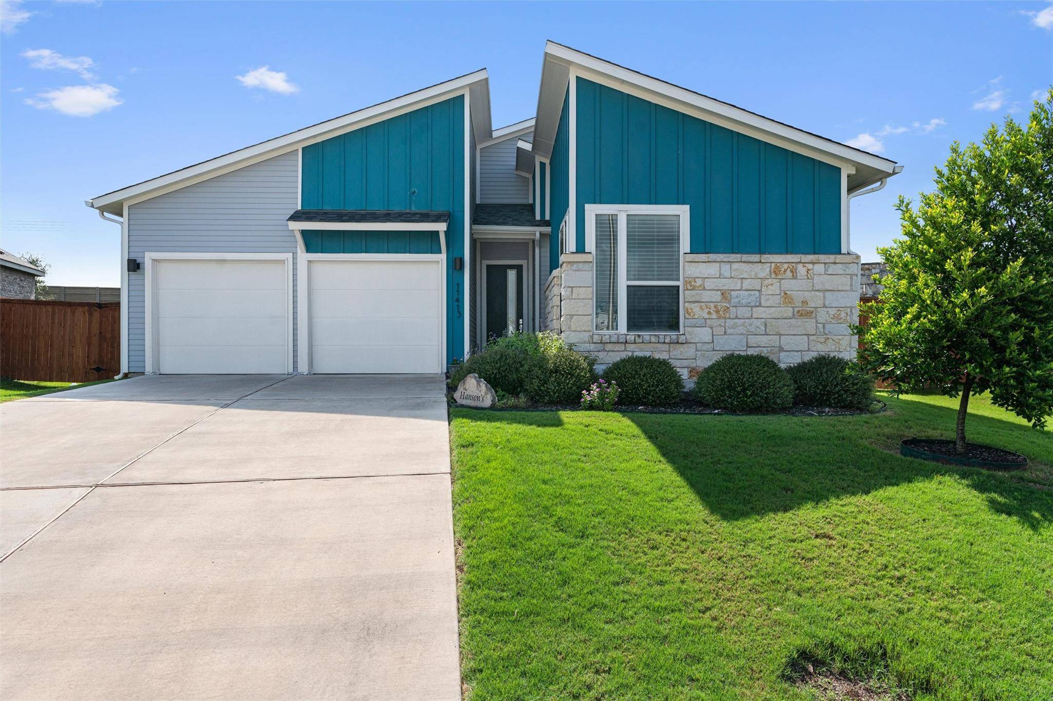 11413 American Mustang LOOP, Manor, TX 78653