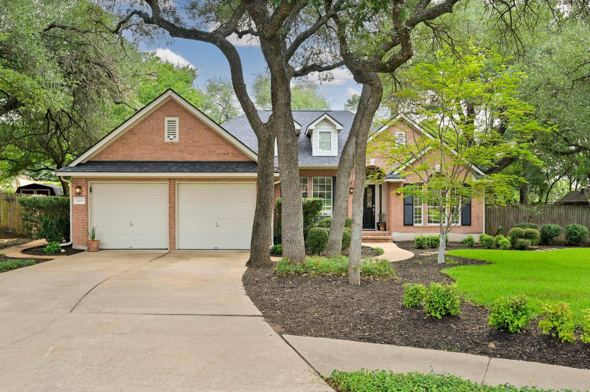 1600 Sharon PL, Cedar Park, TX 78613