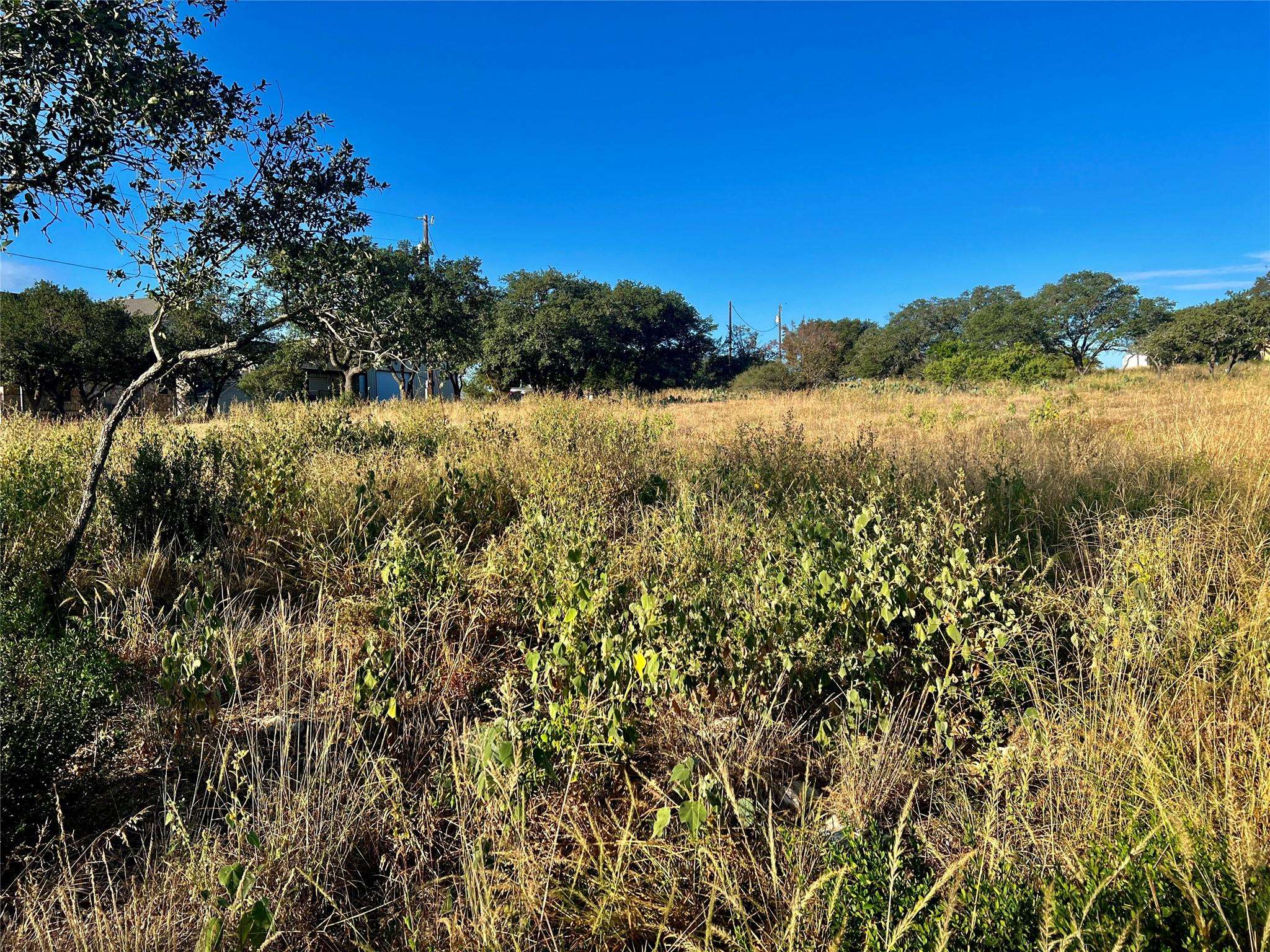 728 NOMAD DR, Spicewood, TX 78669