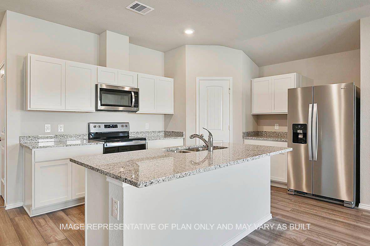 317 Doss DR, Rockdale, TX 76567