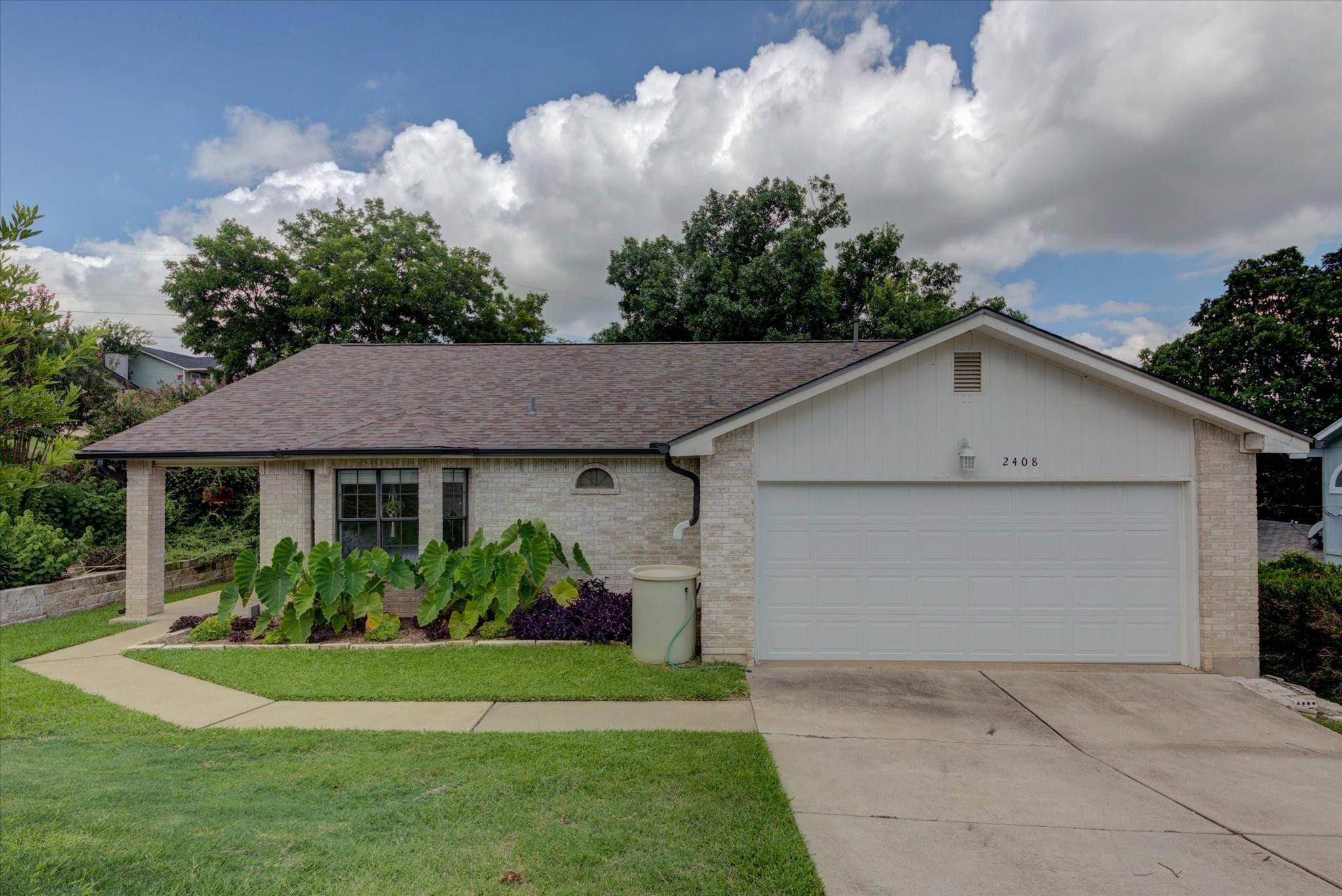 2408 Stirrup DR, Round Rock, TX 78681