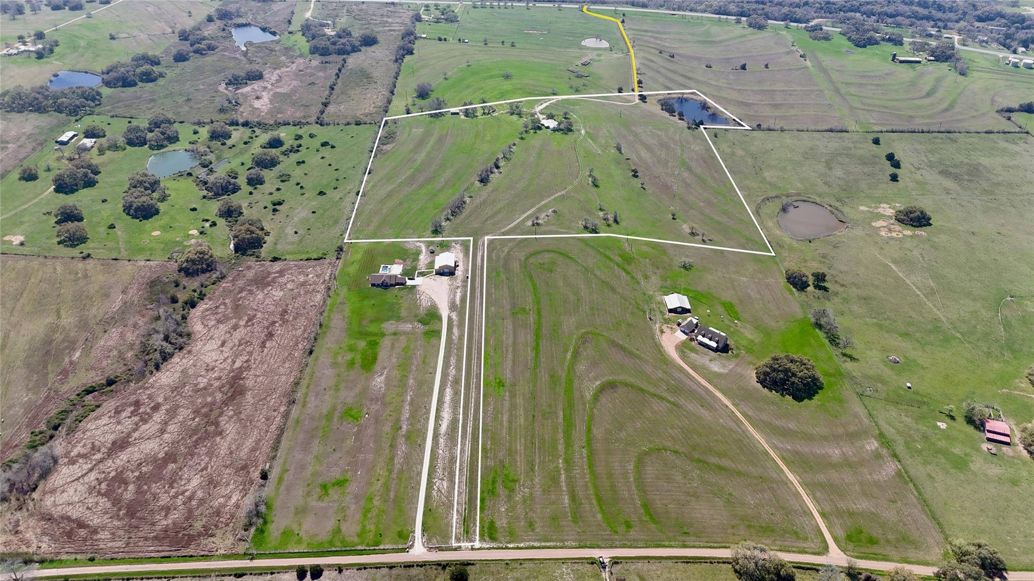 2301 E Us Highway 90, Flatonia, TX 78941