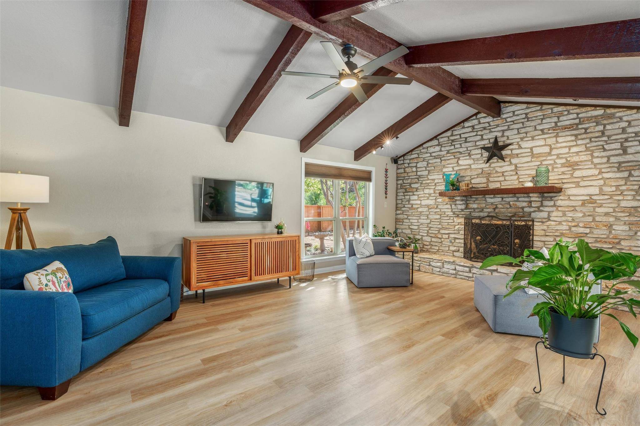 2002 Terry LN, Georgetown, TX 78628