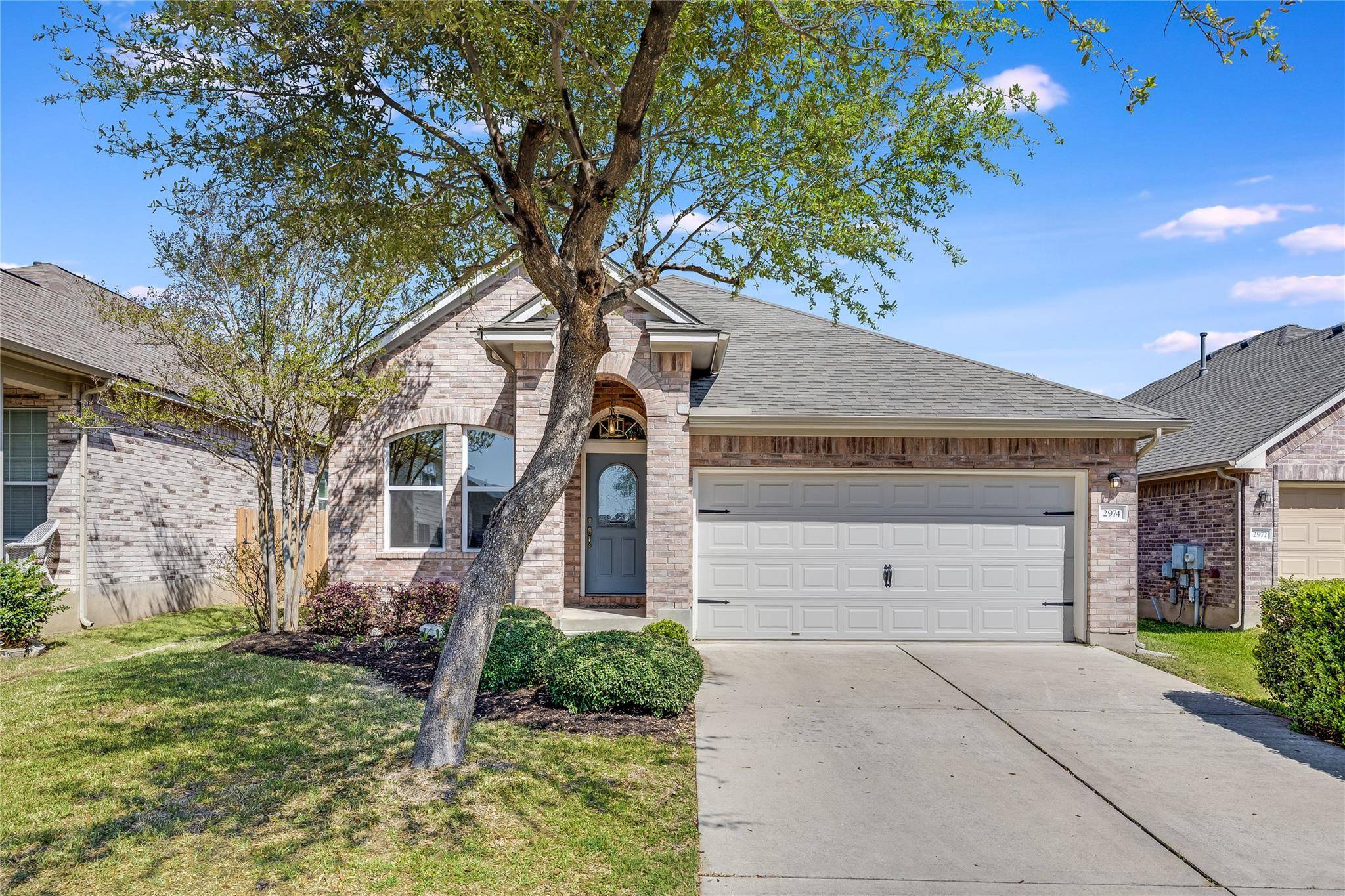 2974 Overland ST, Round Rock, TX 78681