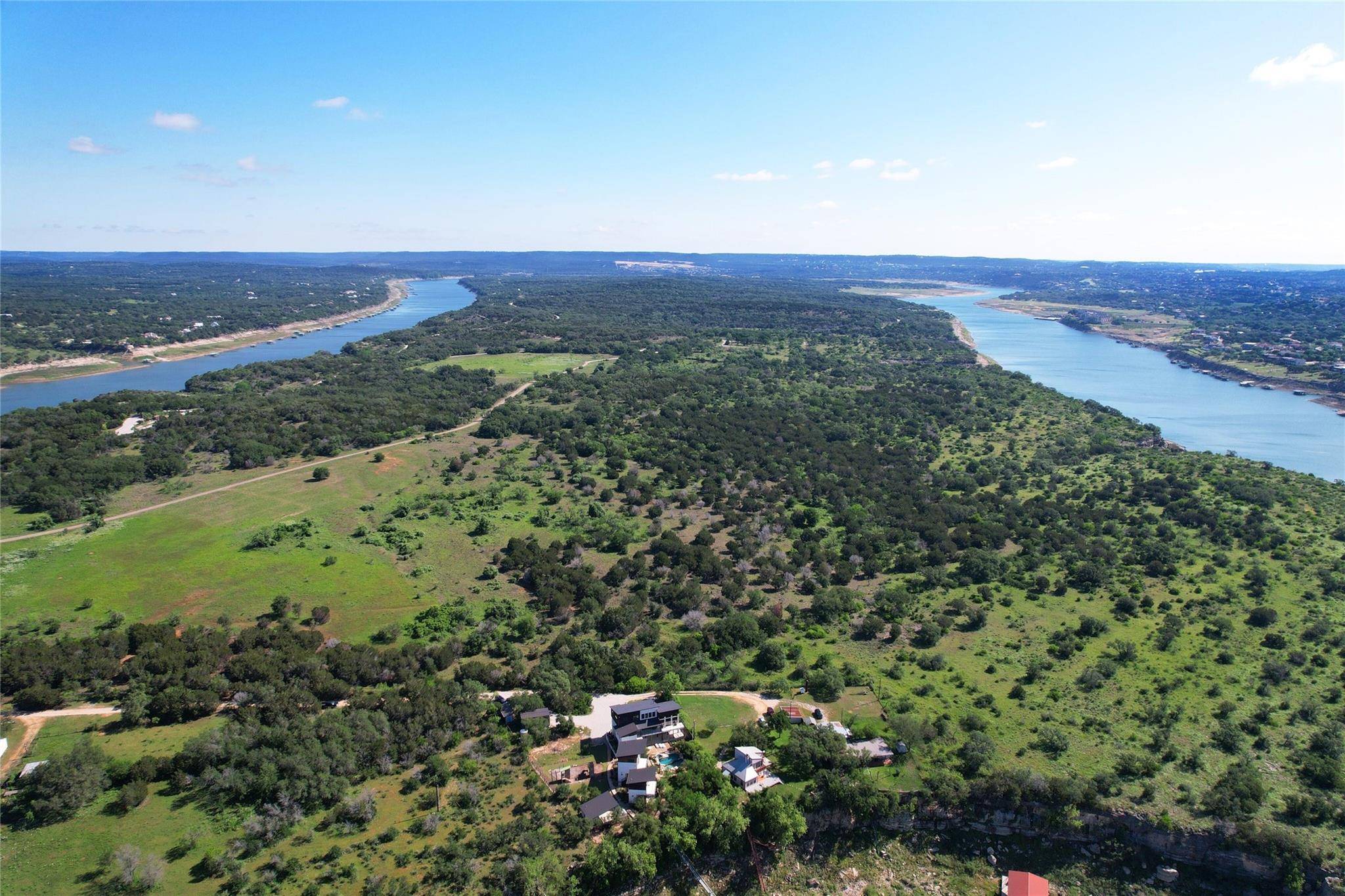 1907 N Pace Bend RD, Spicewood, TX 78669