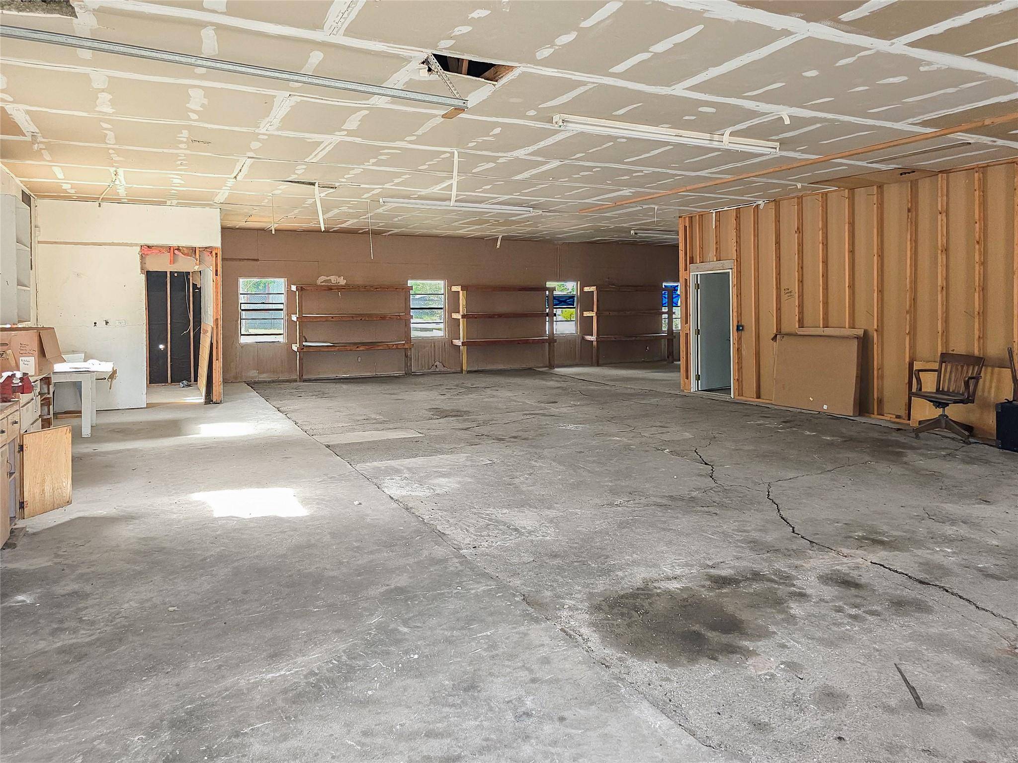 8819 Saddle CIR, Buda, TX 78610
