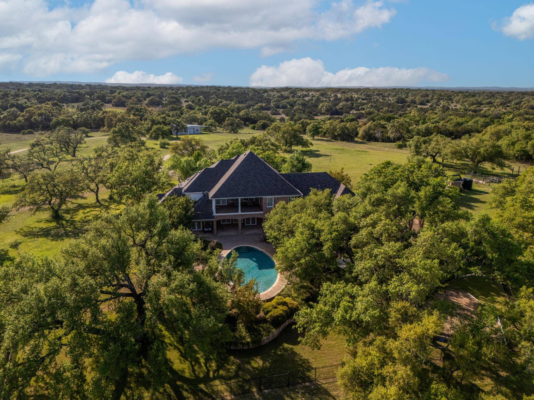 1601 Panther Creek RD, Driftwood, TX 78619