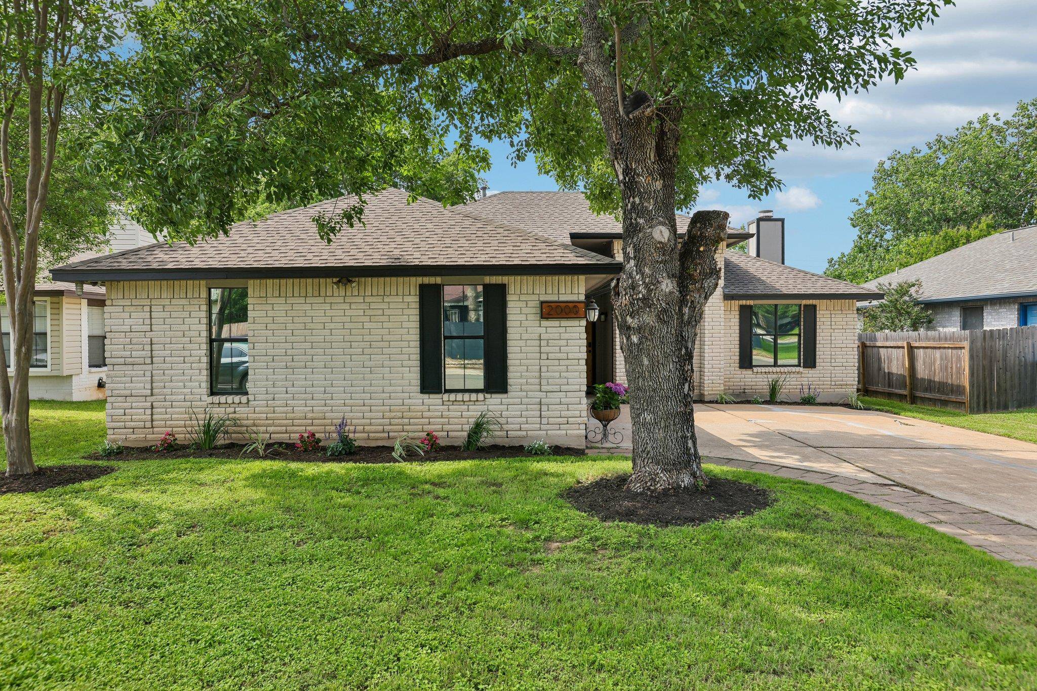 2000 Zephyr LN, Round Rock, TX 78664