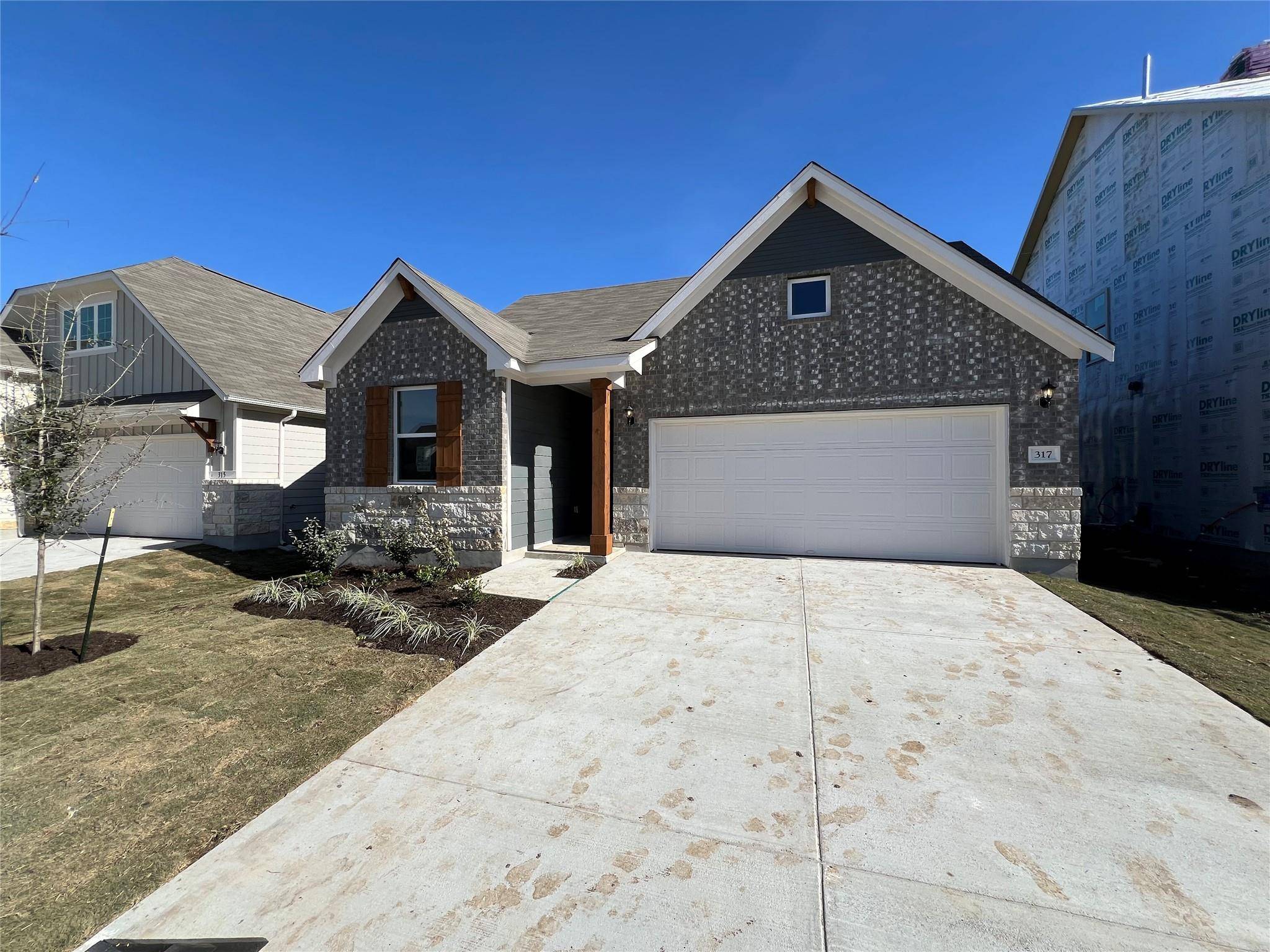 317 Willow Heights DR, Hutto, TX 78634