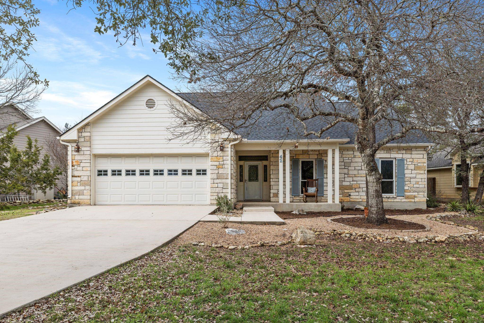 42 Creekside DR, Wimberley, TX 78676