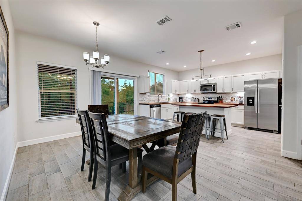107 Kahalulu DR, Bastrop, TX 78602