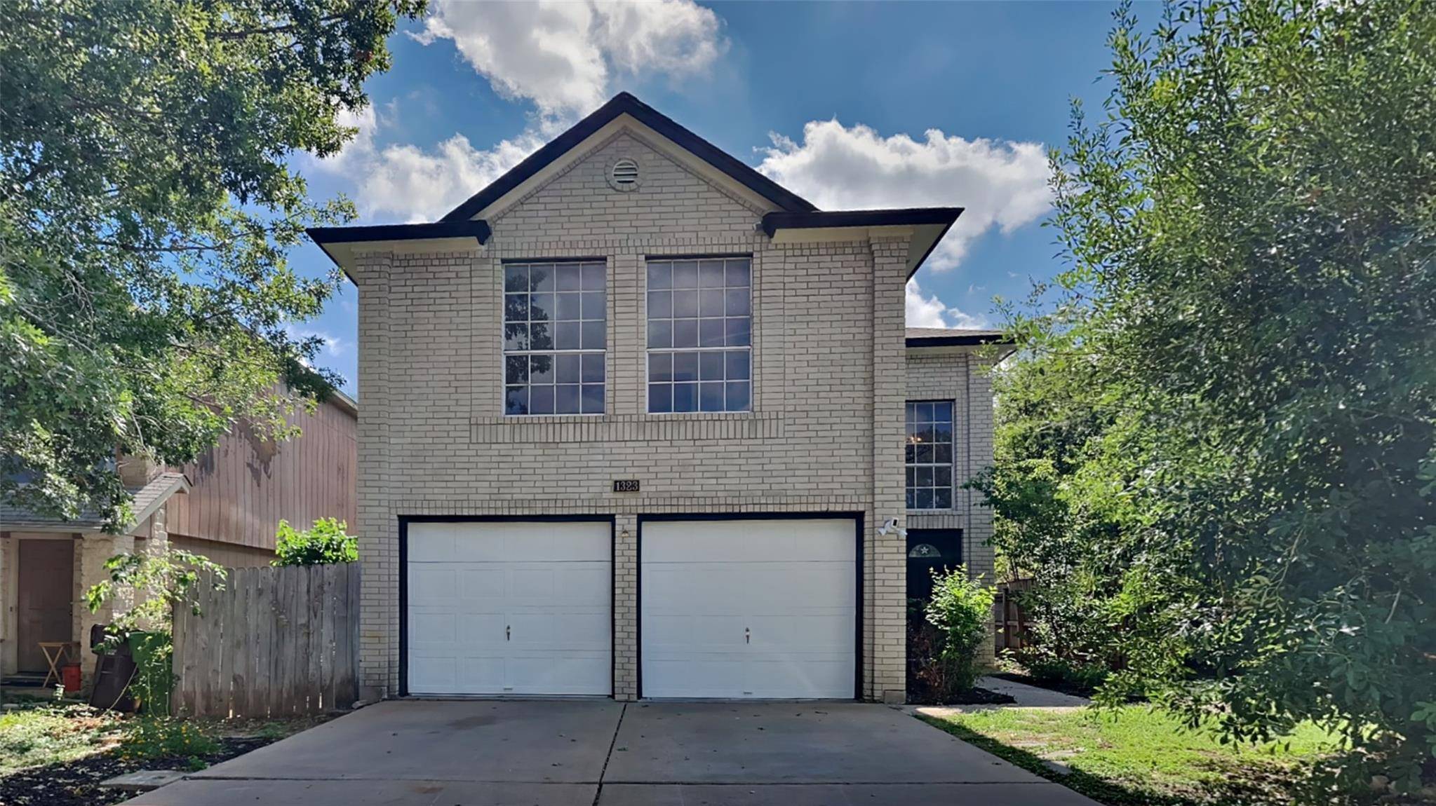 1323 Garden Path DR, Round Rock, TX 78664
