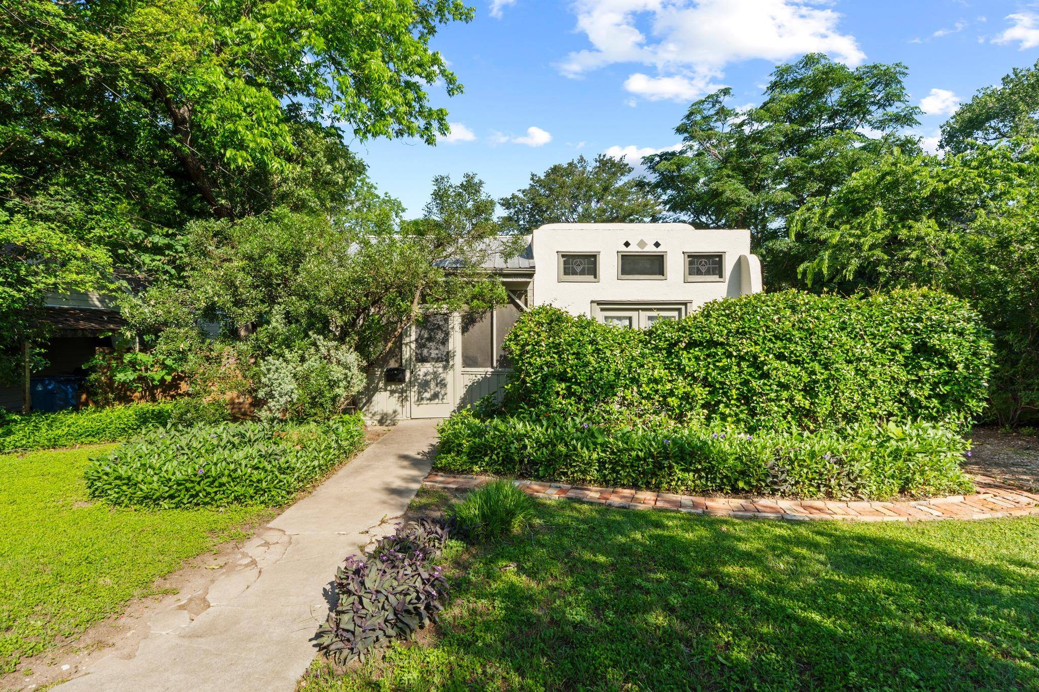 4802 Rowena Ave, Austin, TX 78751