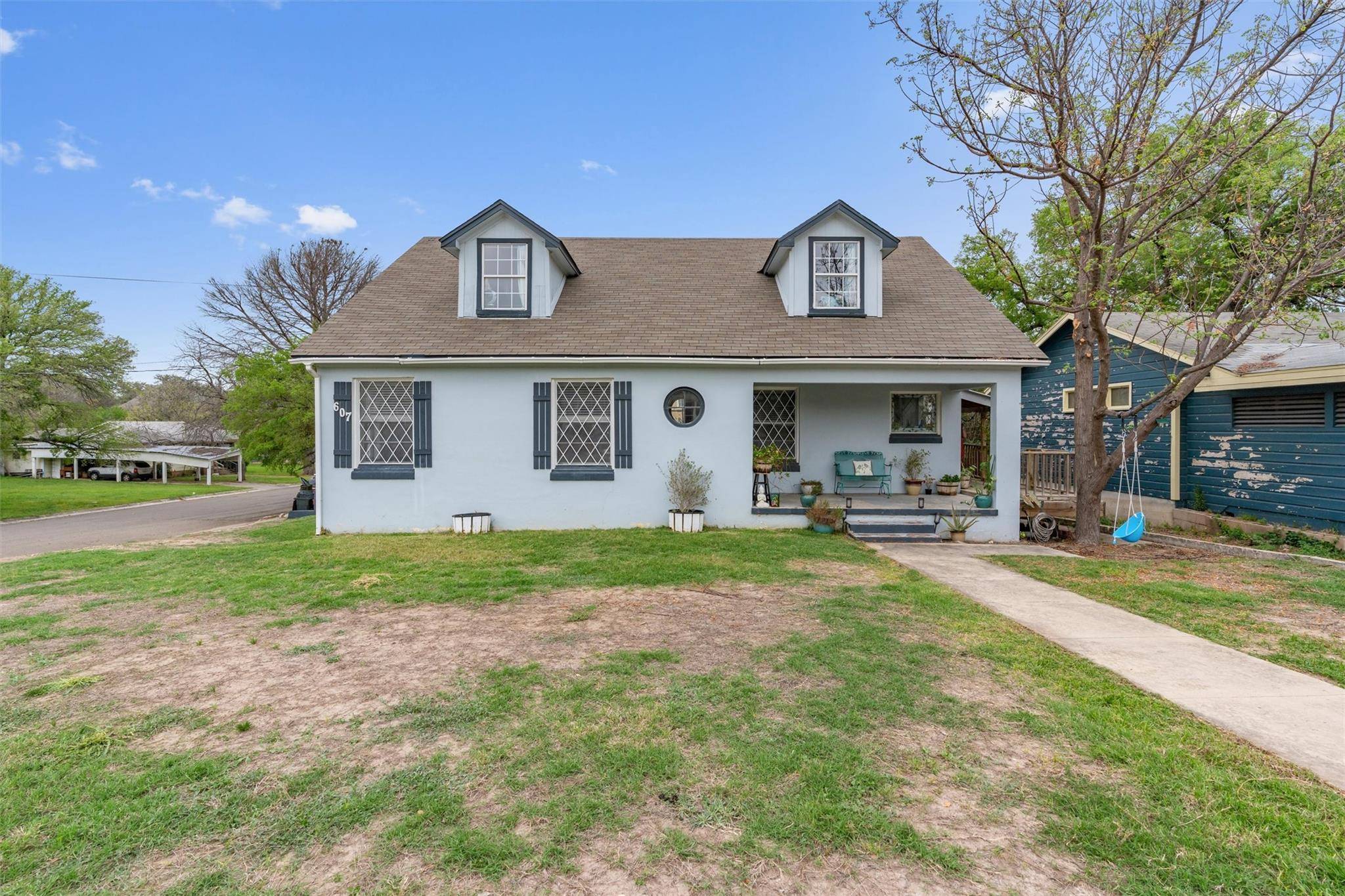 607 W North Ave, Lampasas, TX 76550