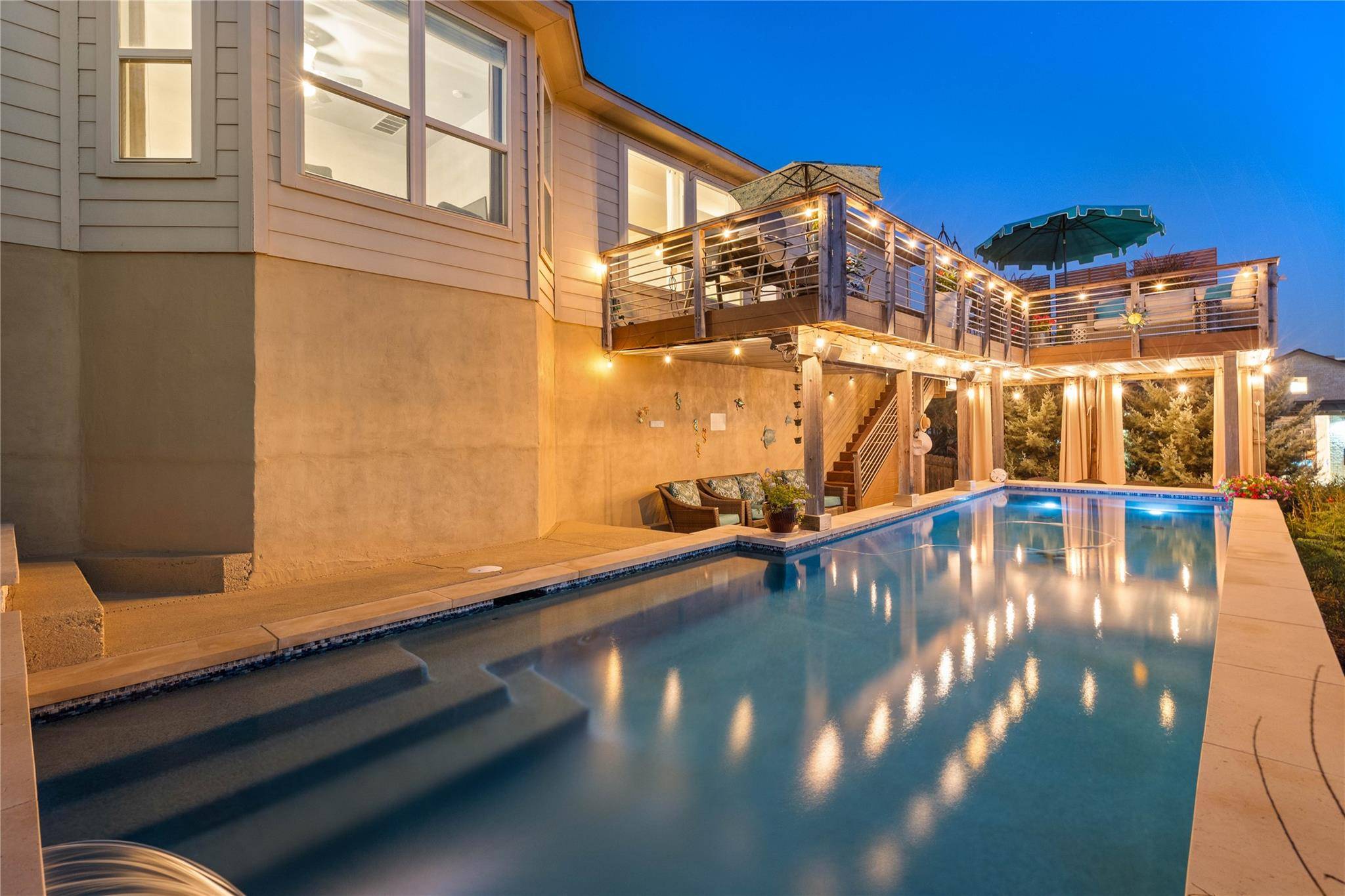 319 Ledge Stone DR, Austin, TX 78737