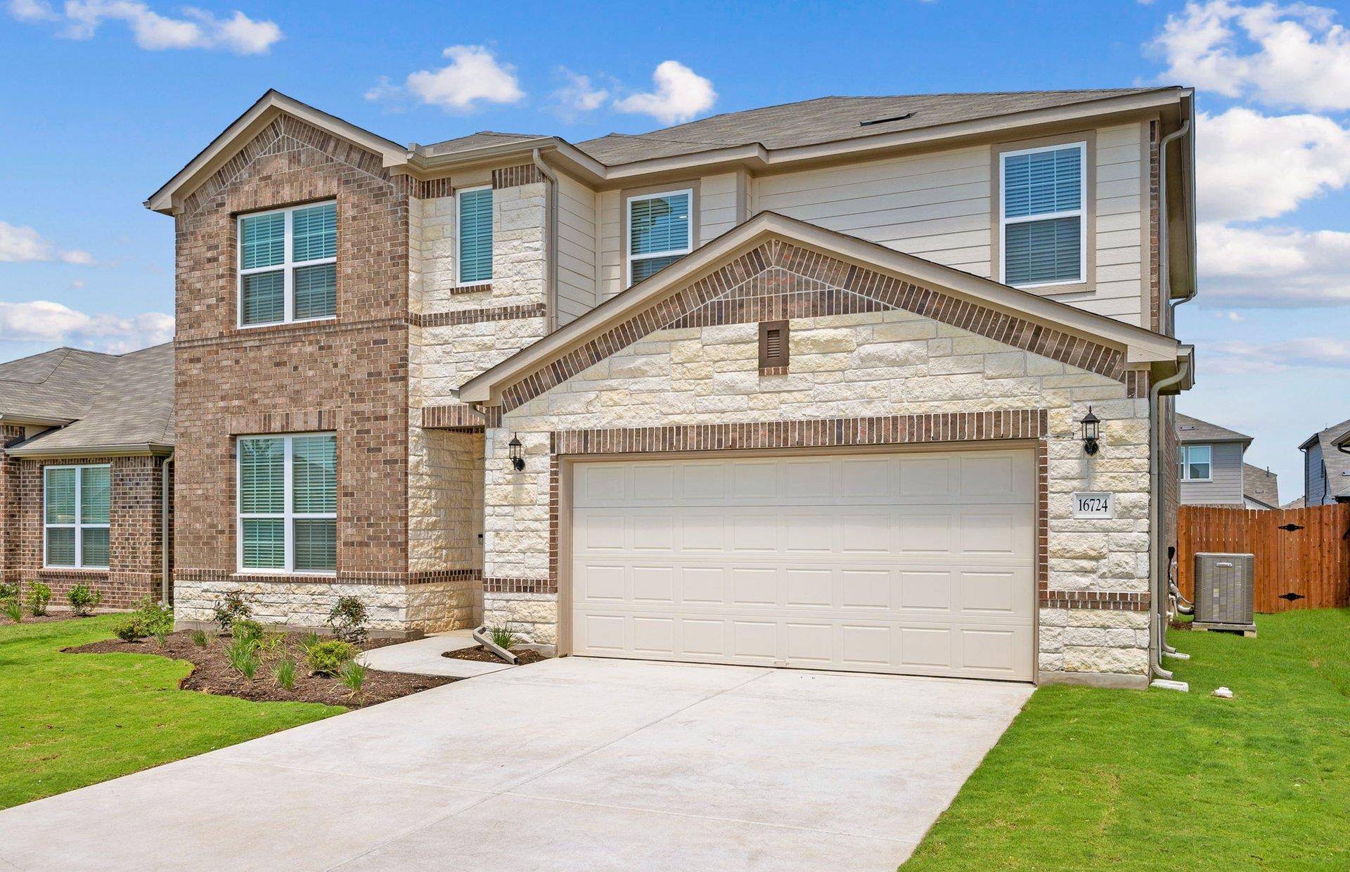 16724 Santiaguillo TRCE, Manor, TX 78653