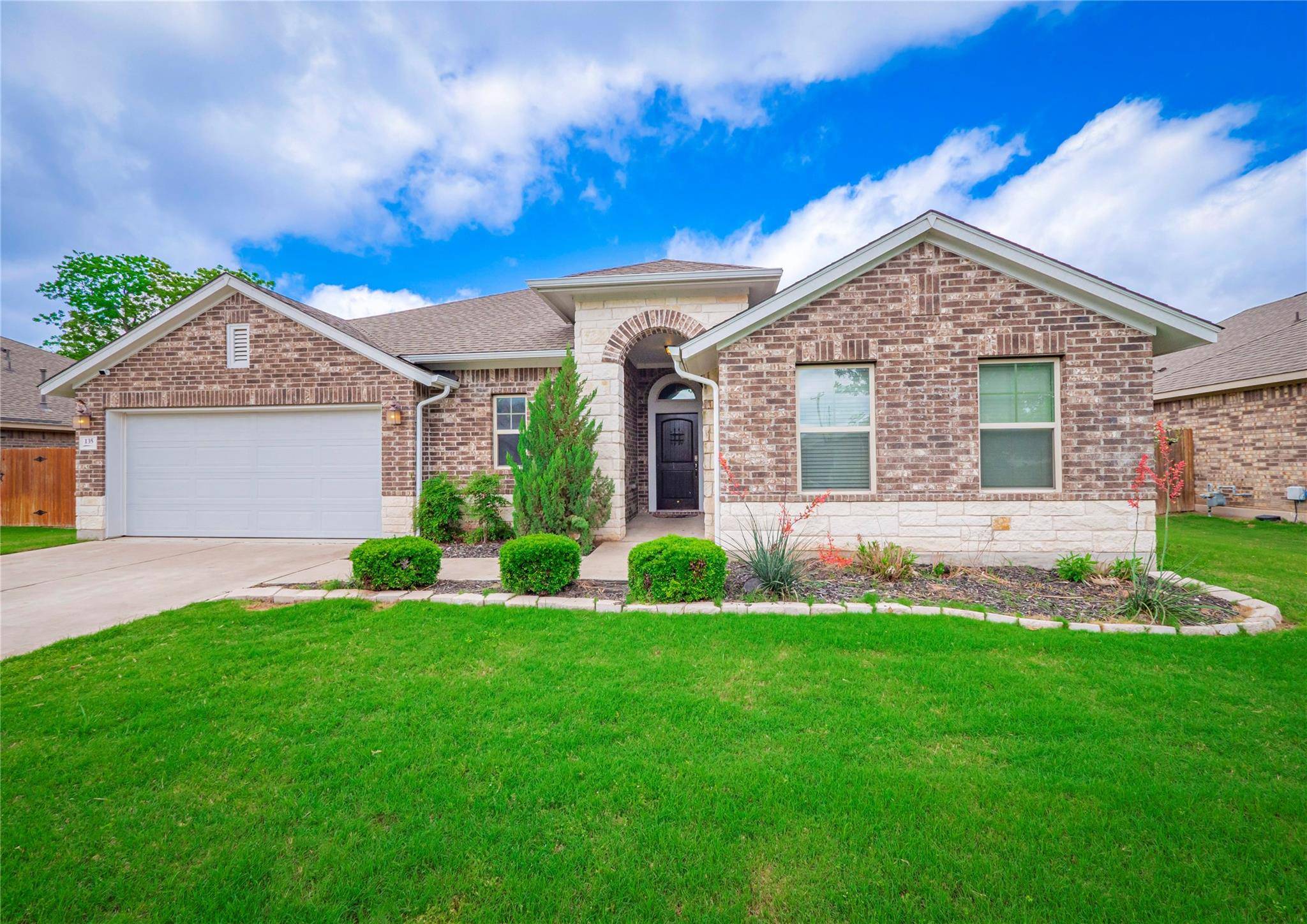 135 Swift Water LOOP, Bastrop, TX 78602