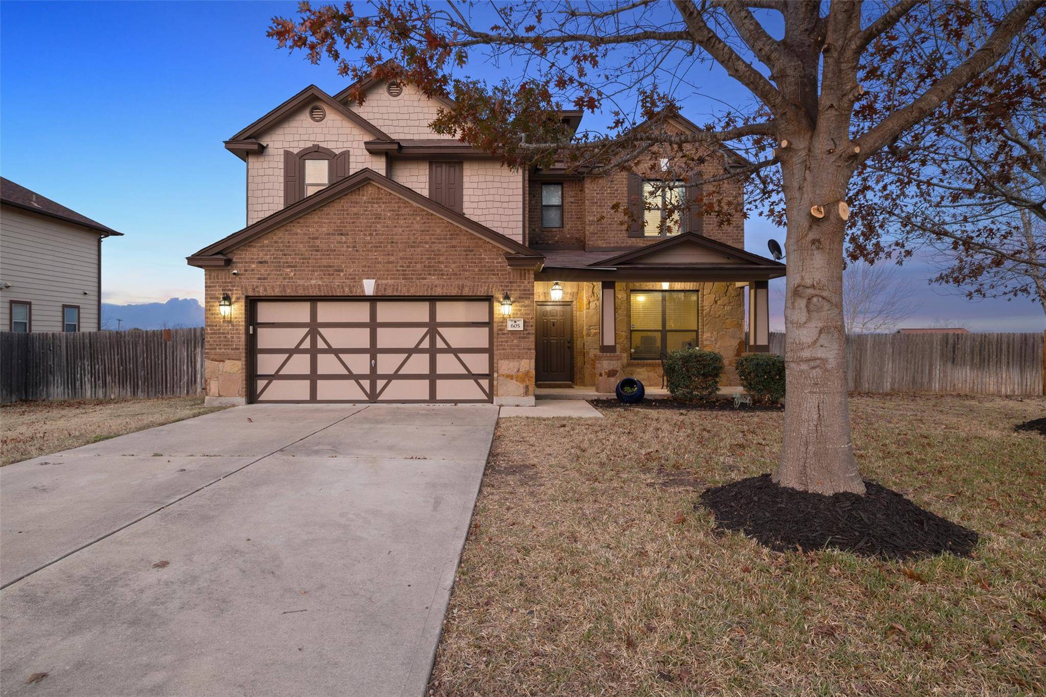 605 Apricot DR, Kyle, TX 78640