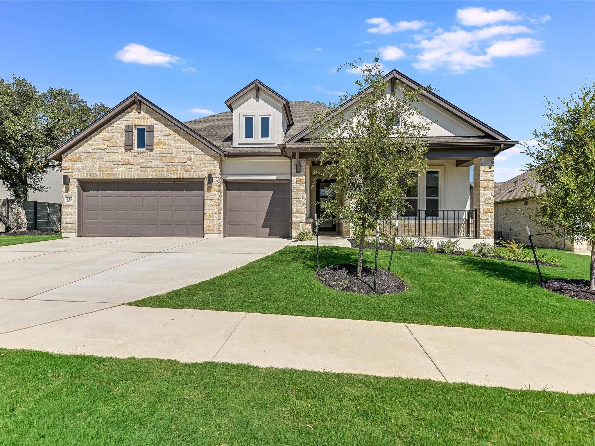435 Wolf Ridge RD, Georgetown, TX 78628
