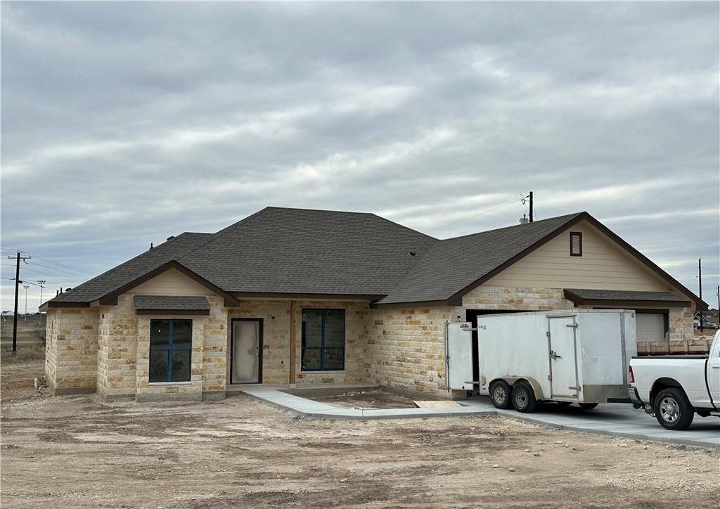 101 Hillside LN, Lampasas, TX 76550