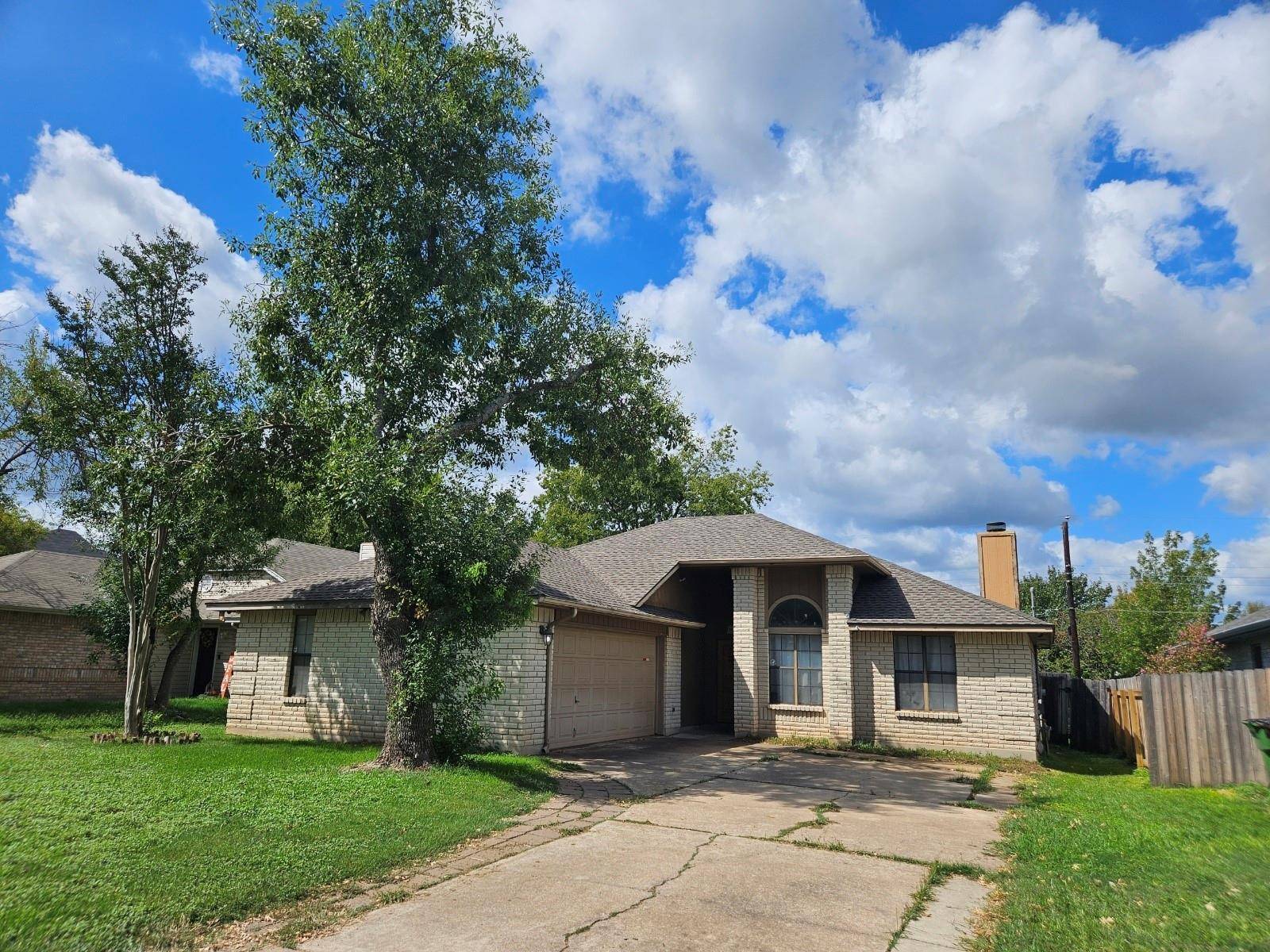 2000 Zephyr LN, Round Rock, TX 78664