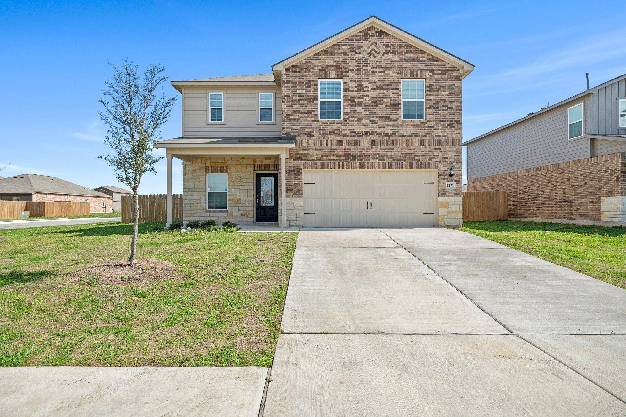 1271 Treeta TRL, Kyle, TX 78640