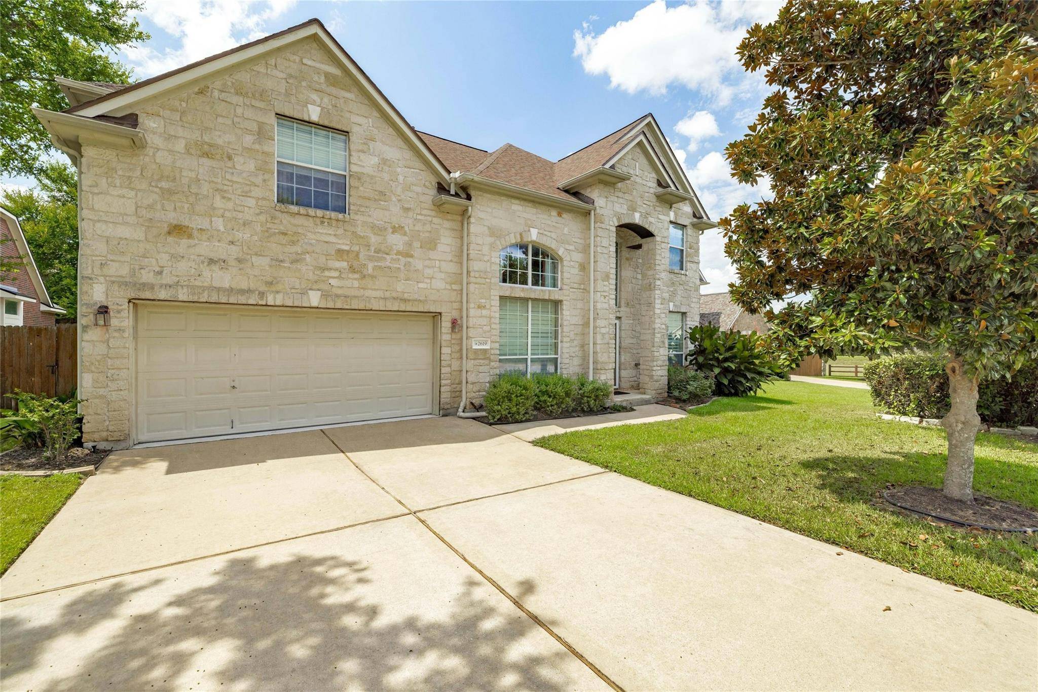 2619 Crestfield PL, Round Rock, TX 78681