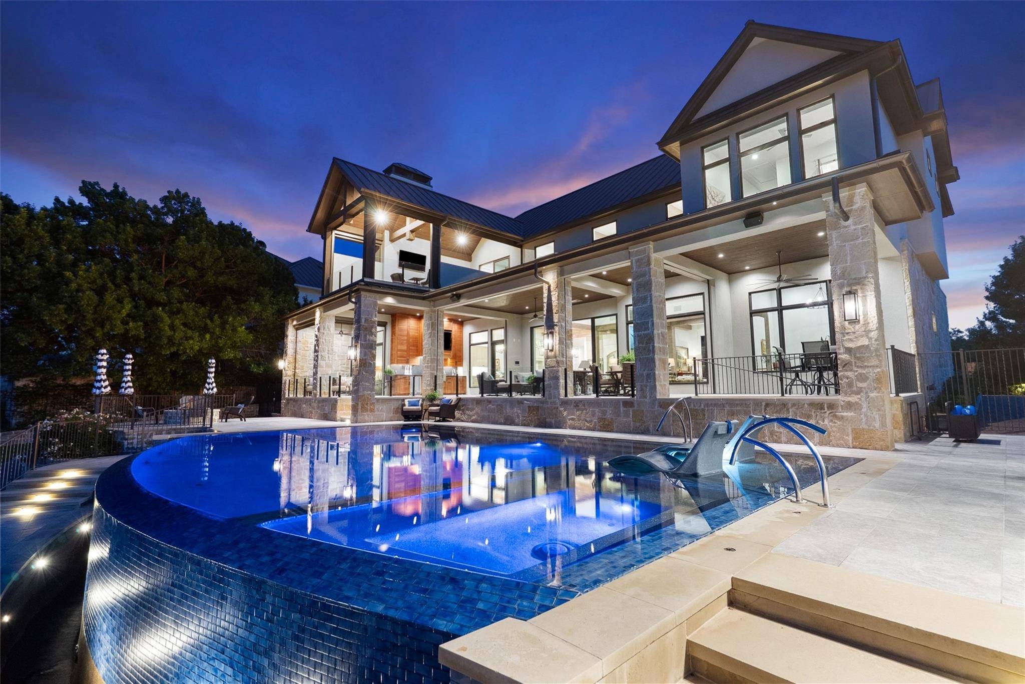 106 Diamond Hill DR, Horseshoe Bay, TX 78657