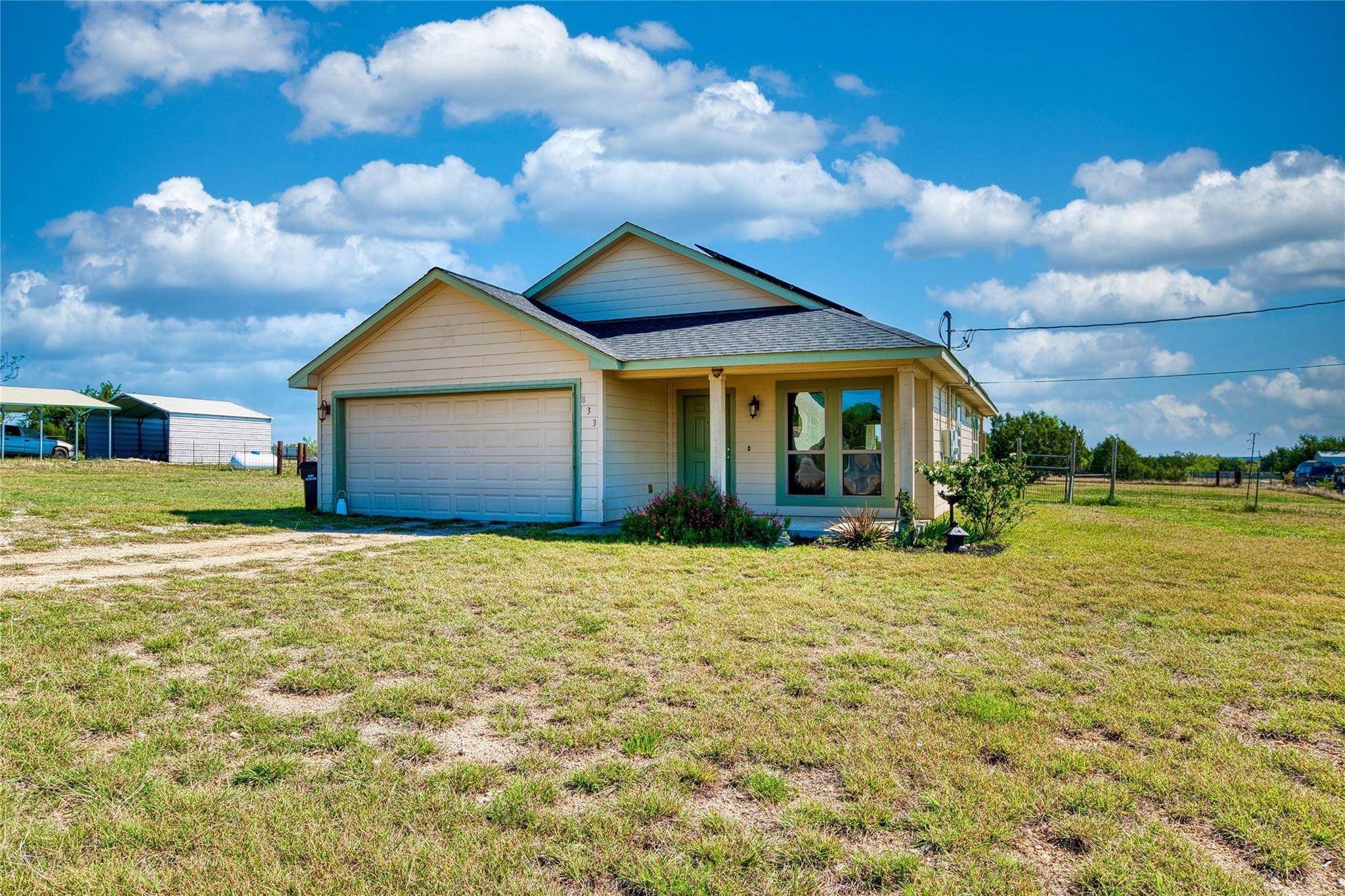 833 Thousand Oaks TRL, Liberty Hill, TX 78642