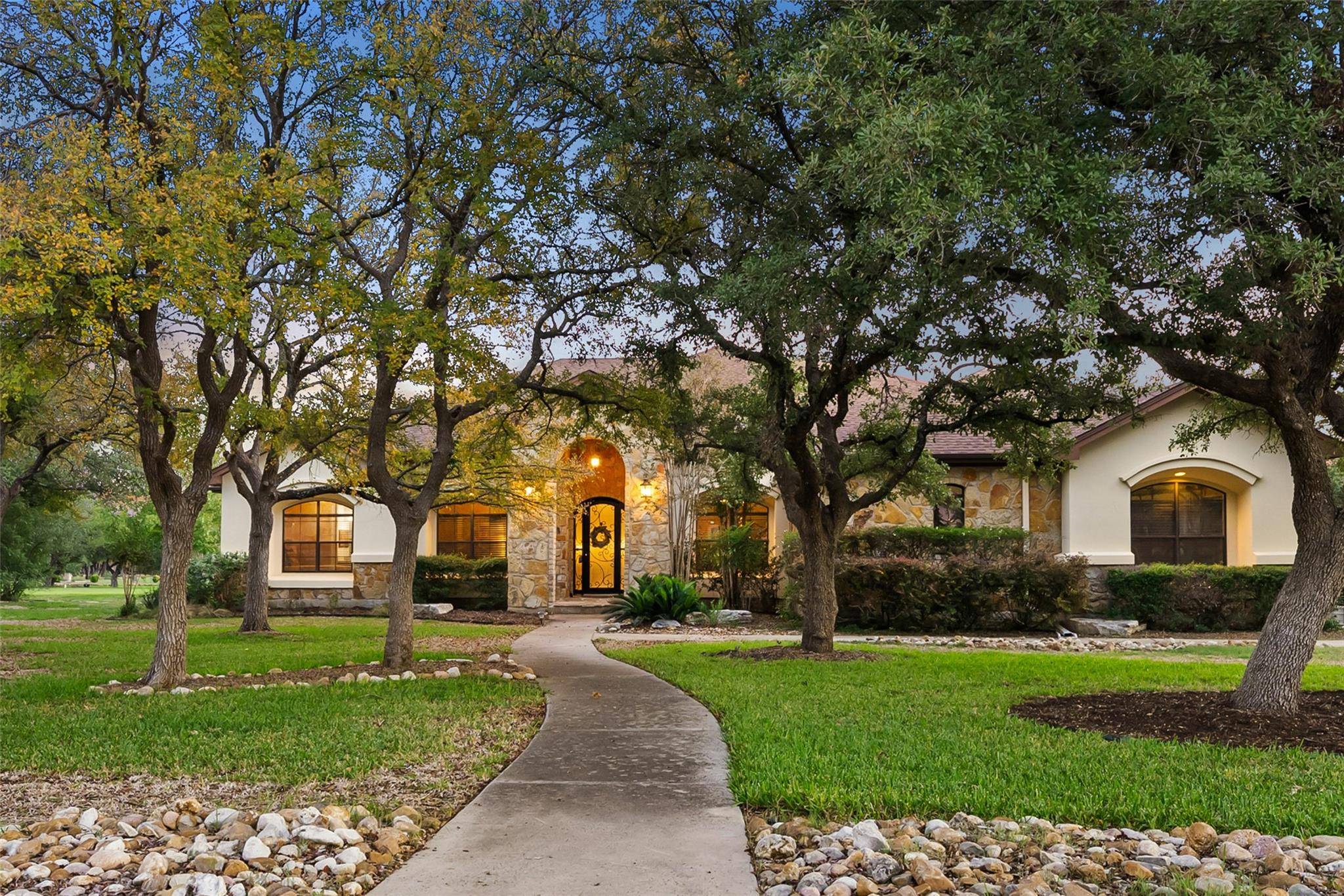 505 Buena Vista DR, Georgetown, TX 78633