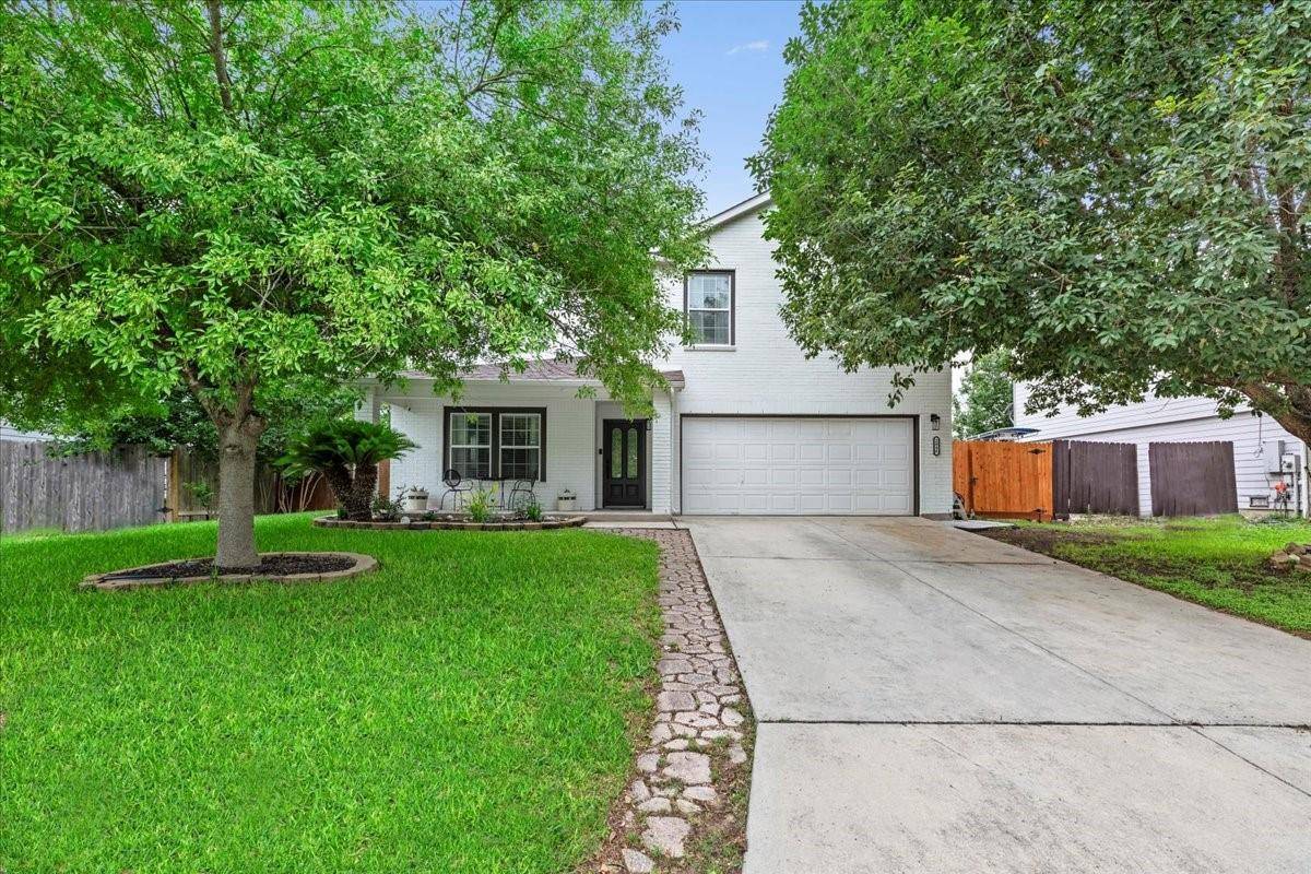 2046 Castleberry RDG, New Braunfels, TX 78130
